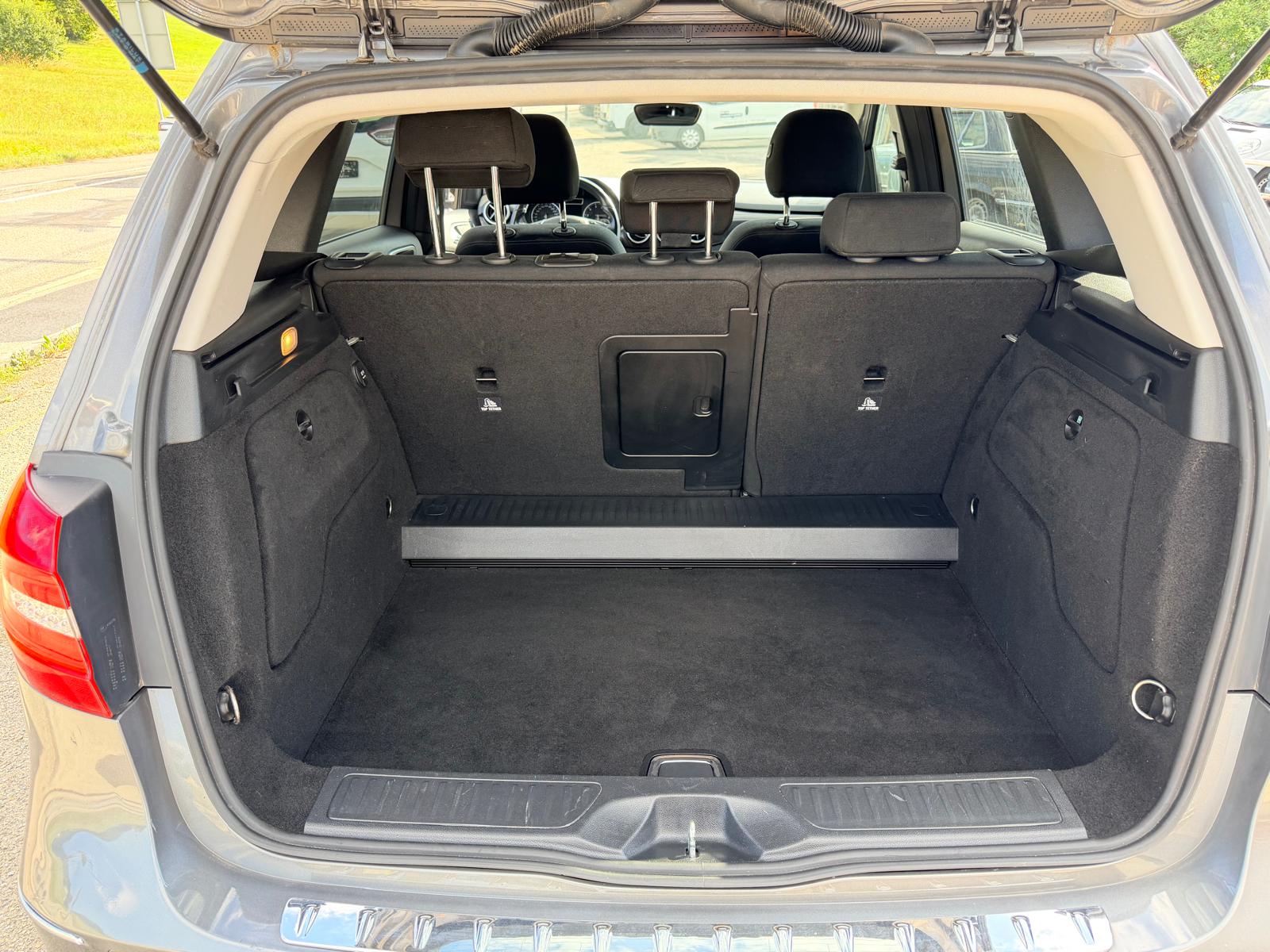 MERCEDES-BENZ B 200-image-6