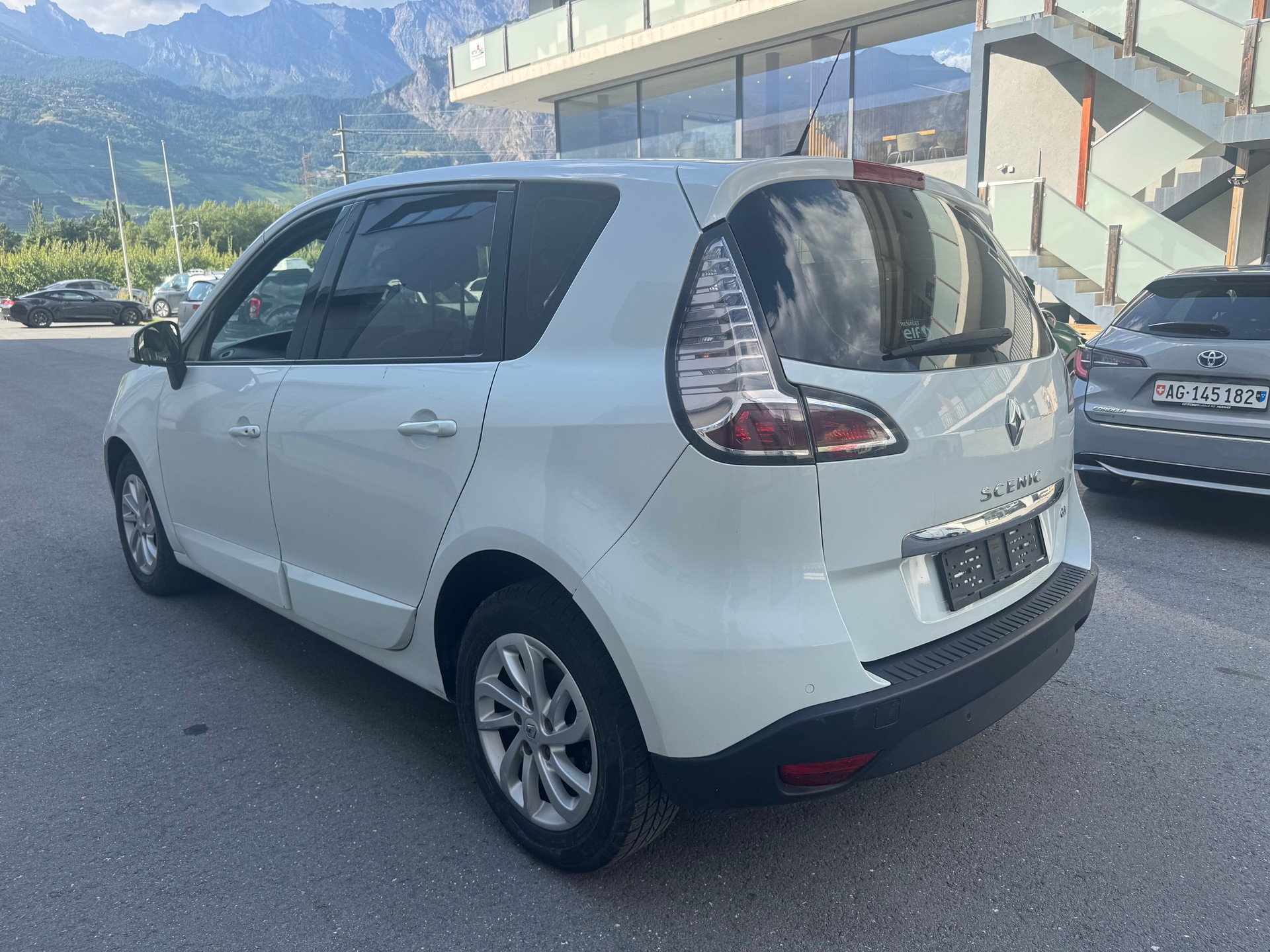 RENAULT Scénic 1.5 dCi Bose EDC-image-4