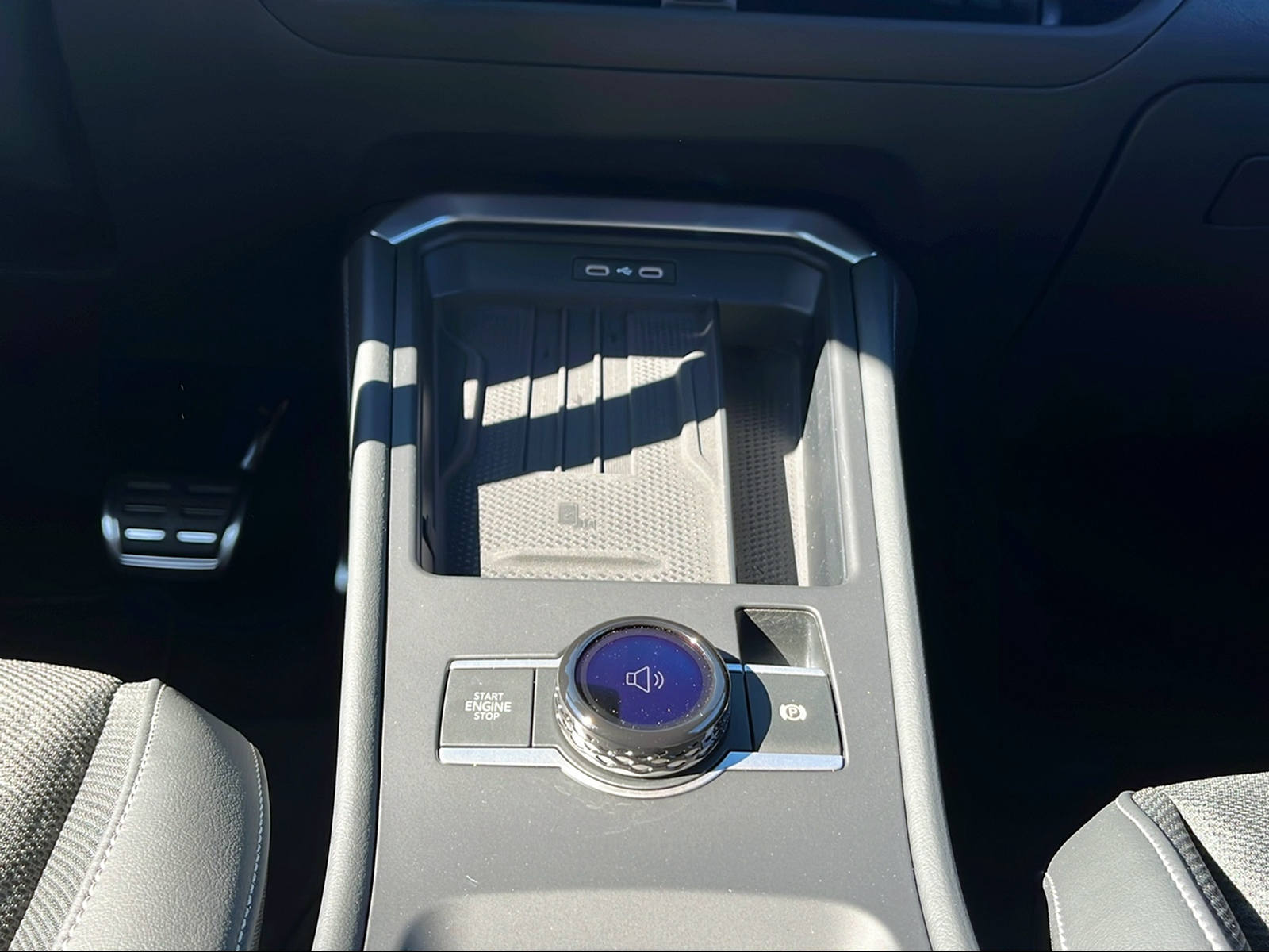 VW T-Roc 1.5 eTSI mHEV R-Line DSG-image-11