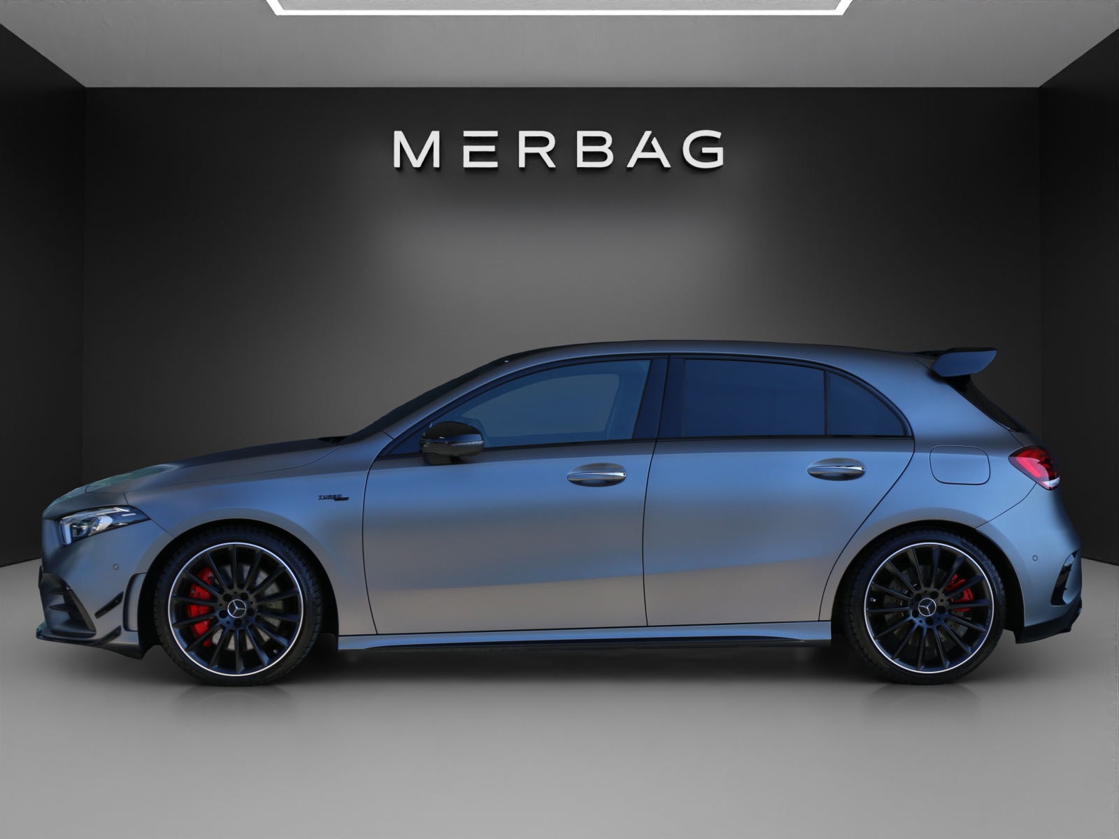 MERCEDES-BENZ A 35 AMG 4Matic-image-1