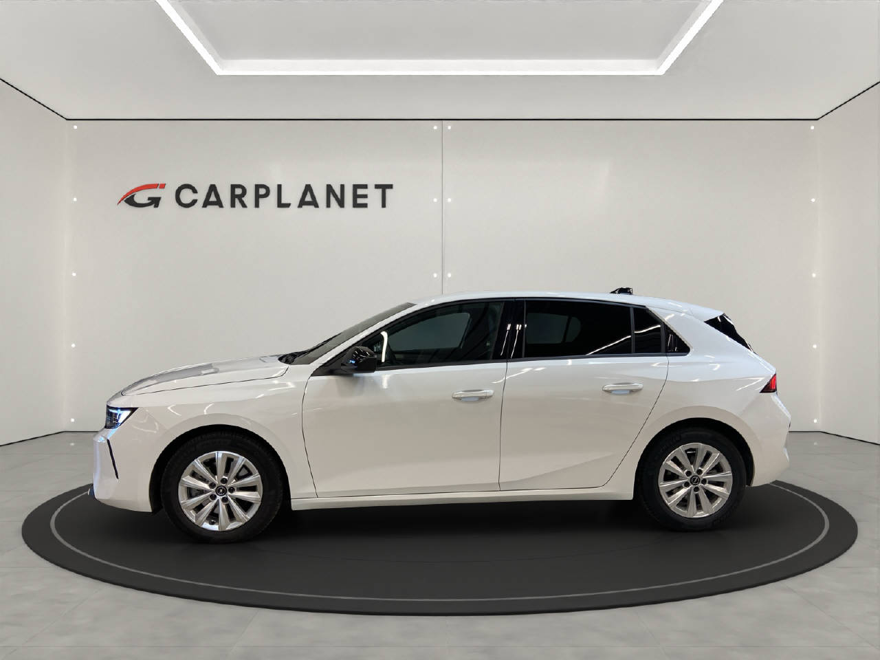 OPEL Astra 1.2 T Hybrid Edition-image-1