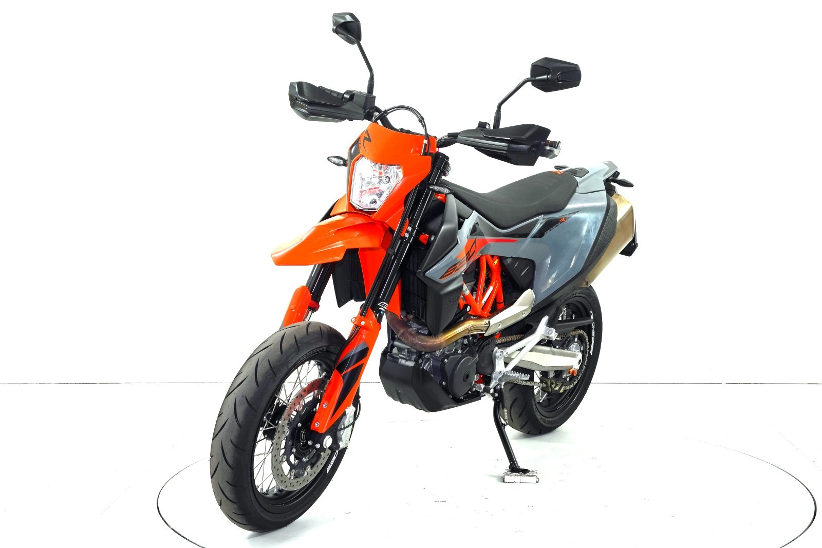 KTM SMC 690 R ABS-showroom-element-2