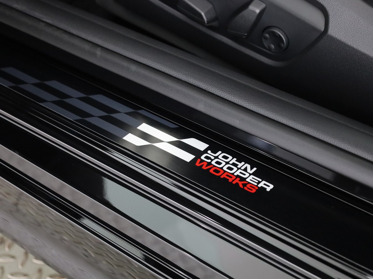 MINI Cooper S Cabriolet DKG-image-28