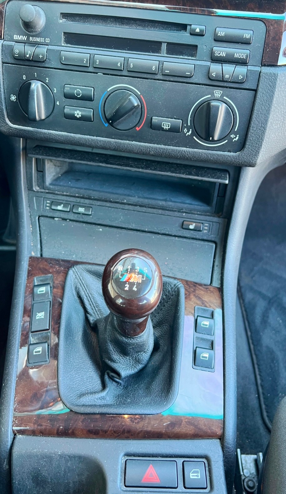 BMW 330d Touring-image-8