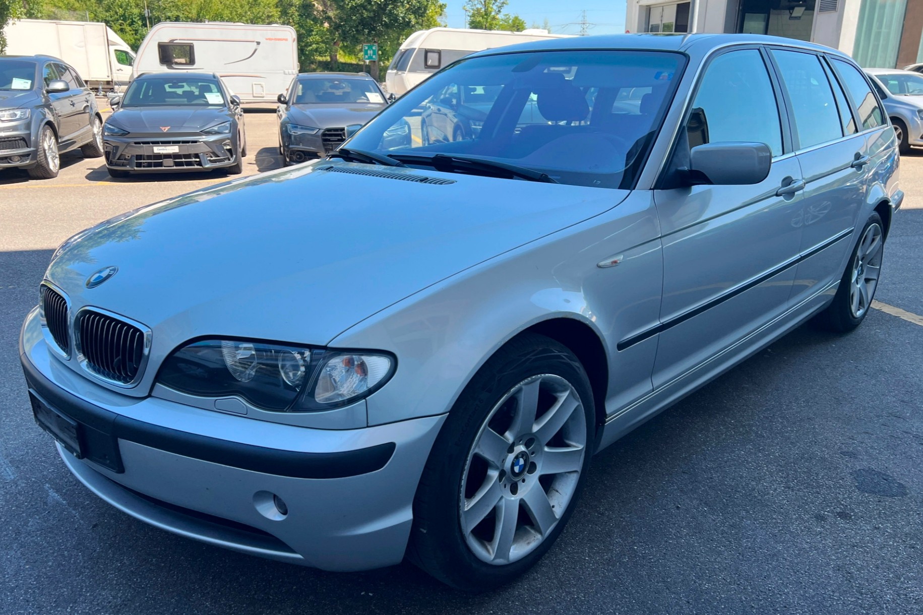 BMW 330d Touring-image-2