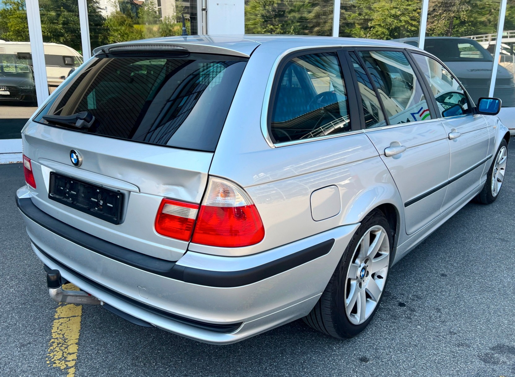 BMW 330d Touring-image-3