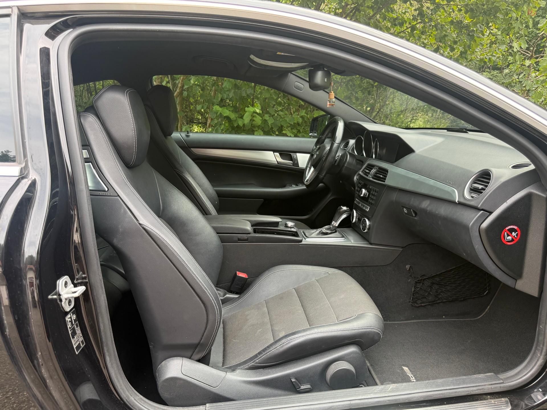 MERCEDES-BENZ C 180 CoupéAMG LINE 7G-Tronic-image-11