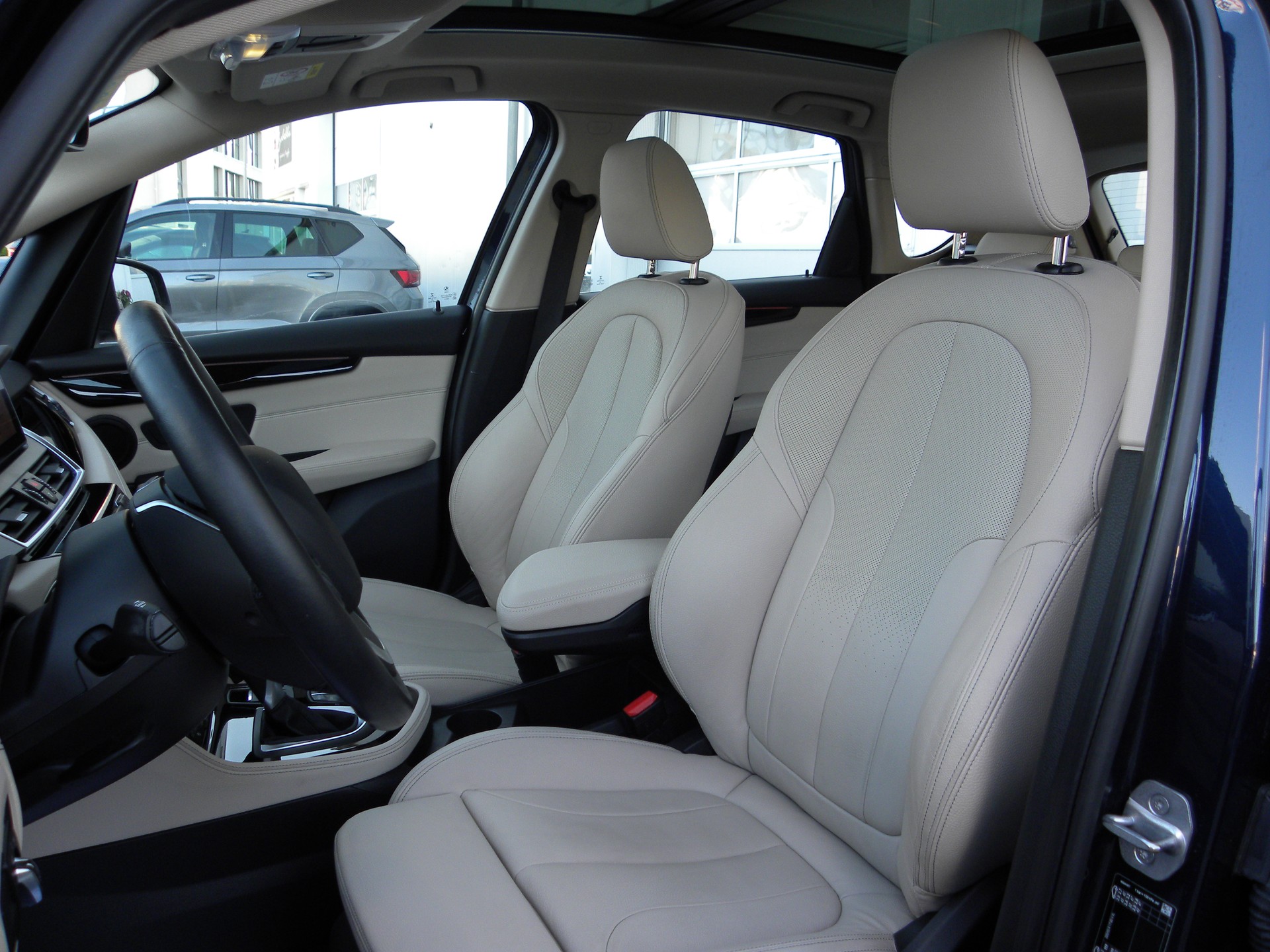 BMW 225xe iPerformance Active Tourer Steptronic Luxury Line-image-6