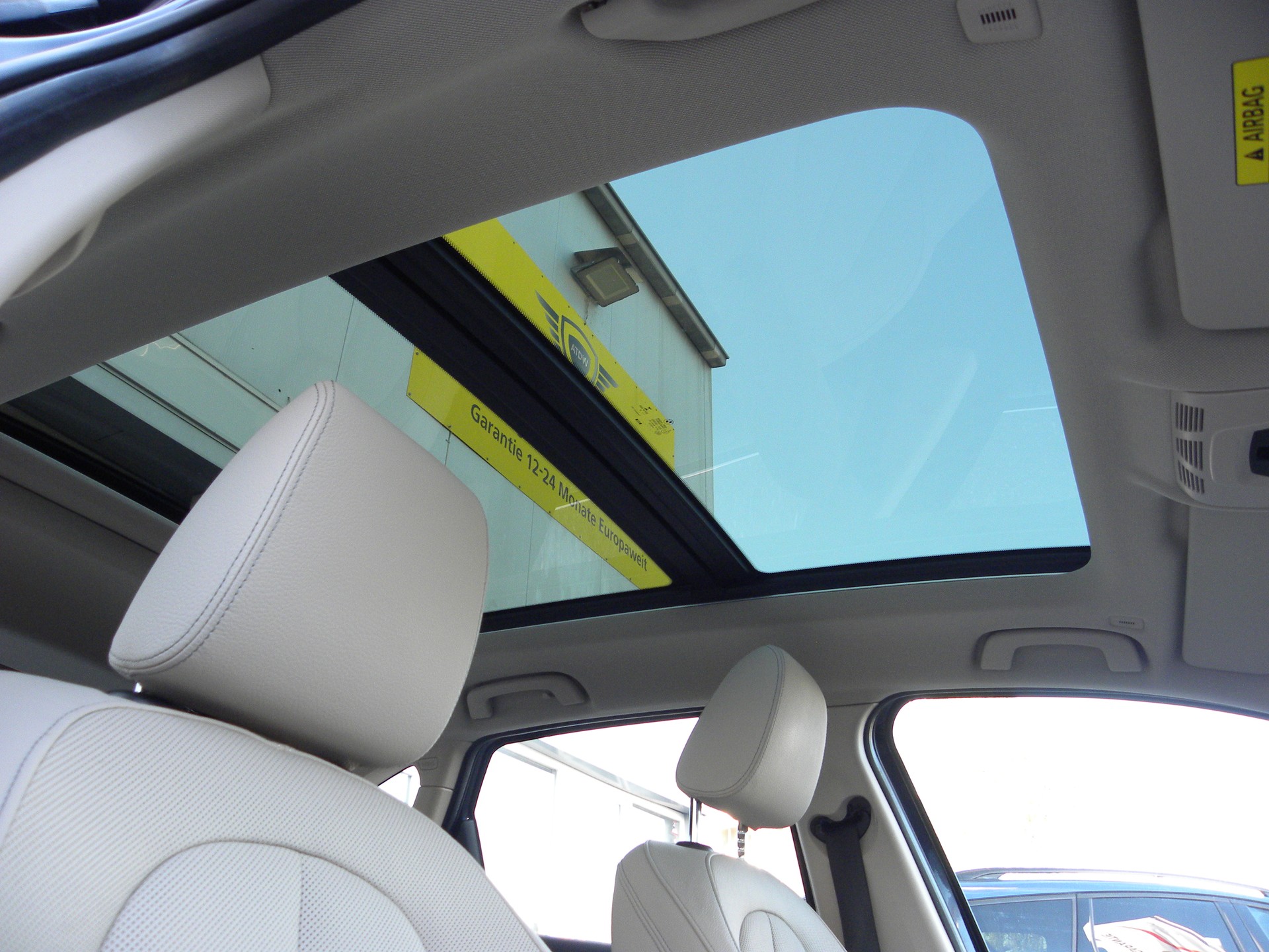 BMW 225xe iPerformance Active Tourer Steptronic Luxury Line-image-8