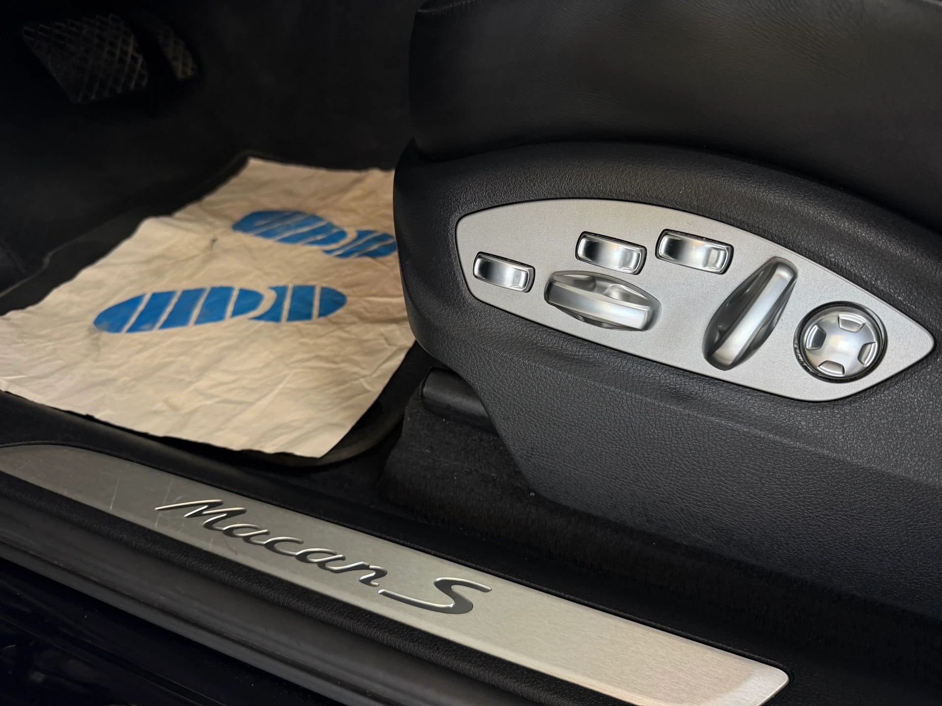 PORSCHE Macan S Diesel PDK | CH-Auto | Pano Dach | RF-Kamera-image-13