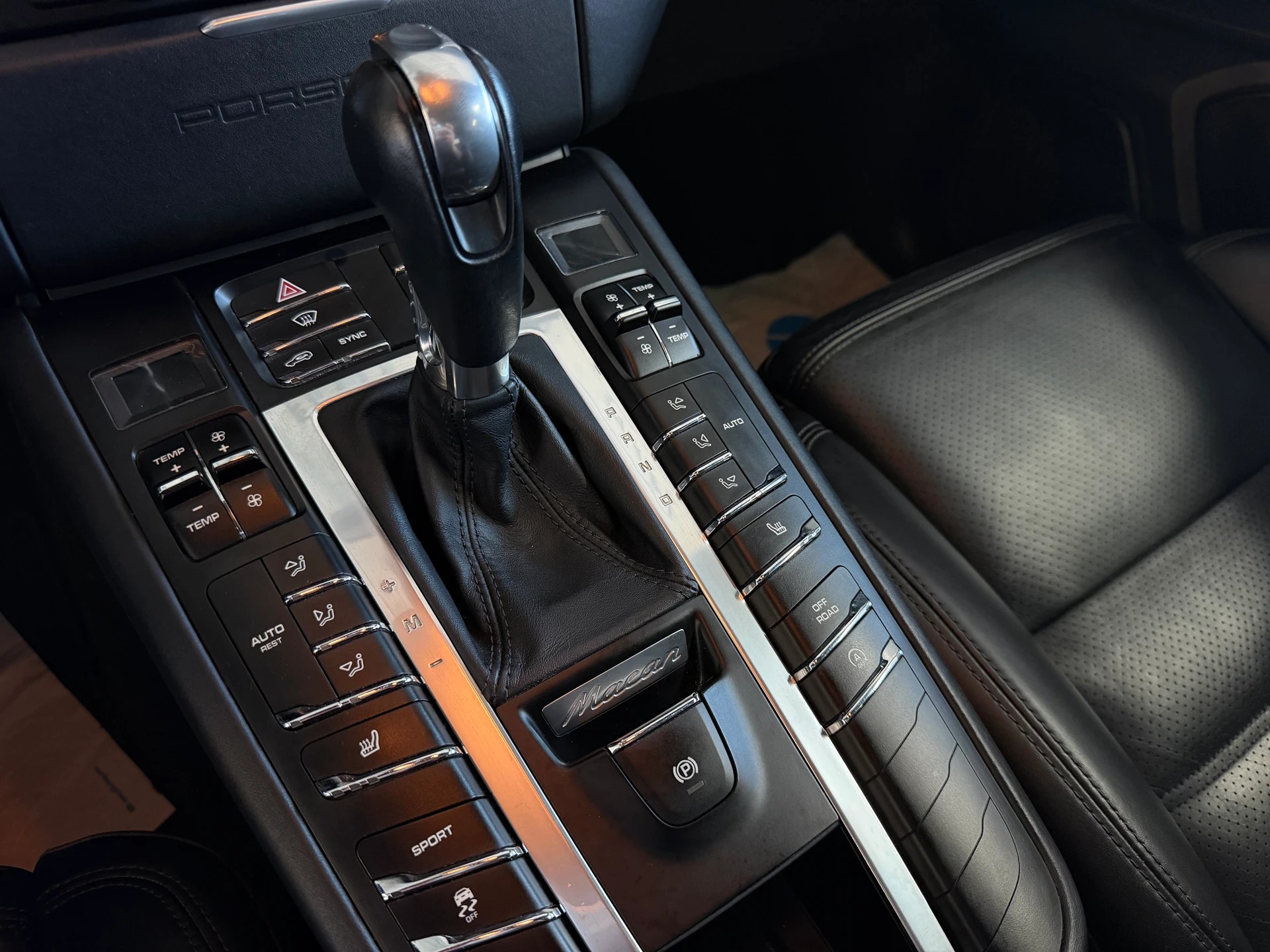 PORSCHE Macan S Diesel PDK | CH-Auto | Pano Dach | RF-Kamera-image-14