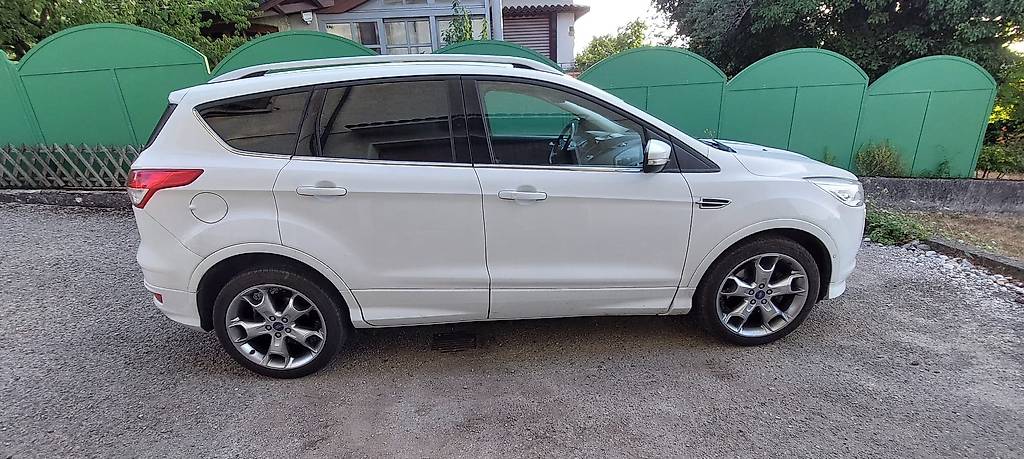 FORD KUGA-image-2