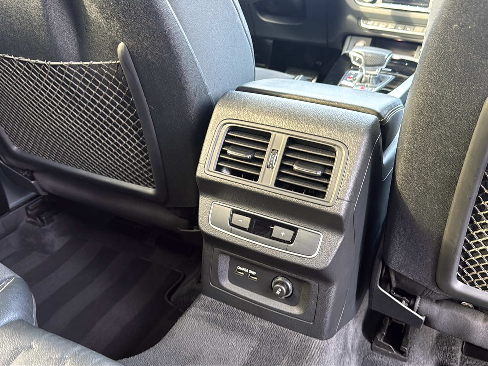 AUDI SQ5 Sportback TDI quattro tiptronic-image-16