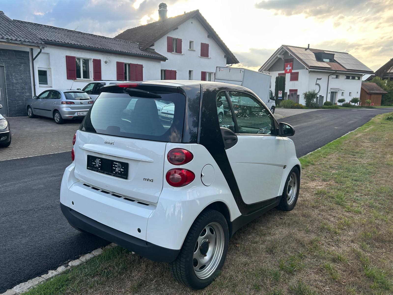 SMART fortwo pure mhd softouch-image-3