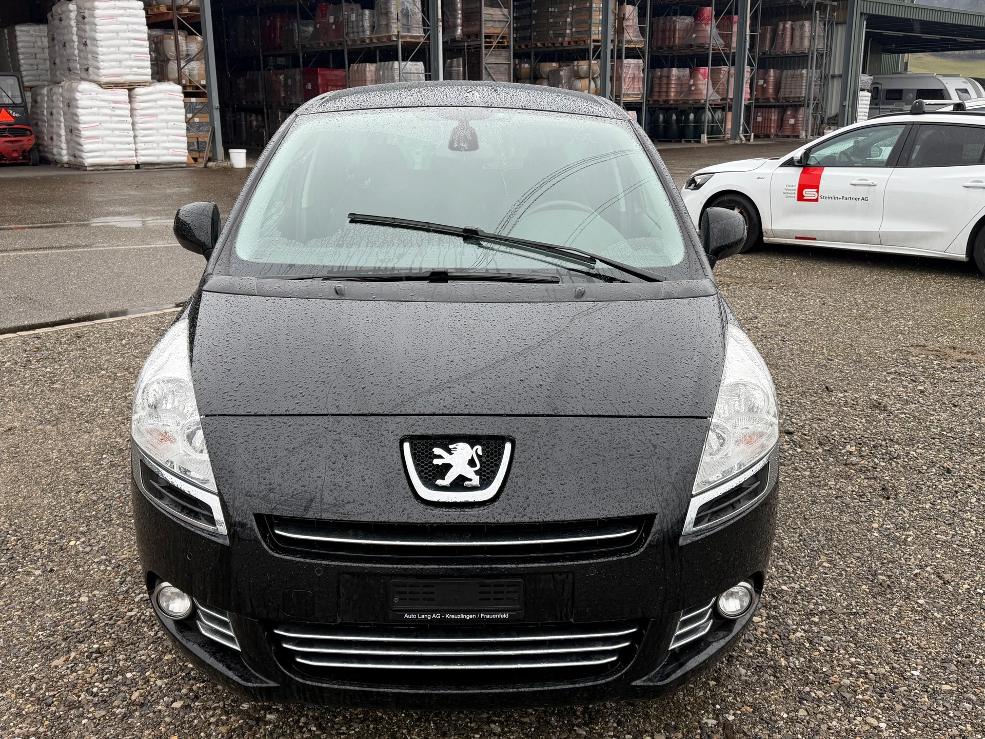 PEUGEOT 5008 2.0 HDI Style-image-2