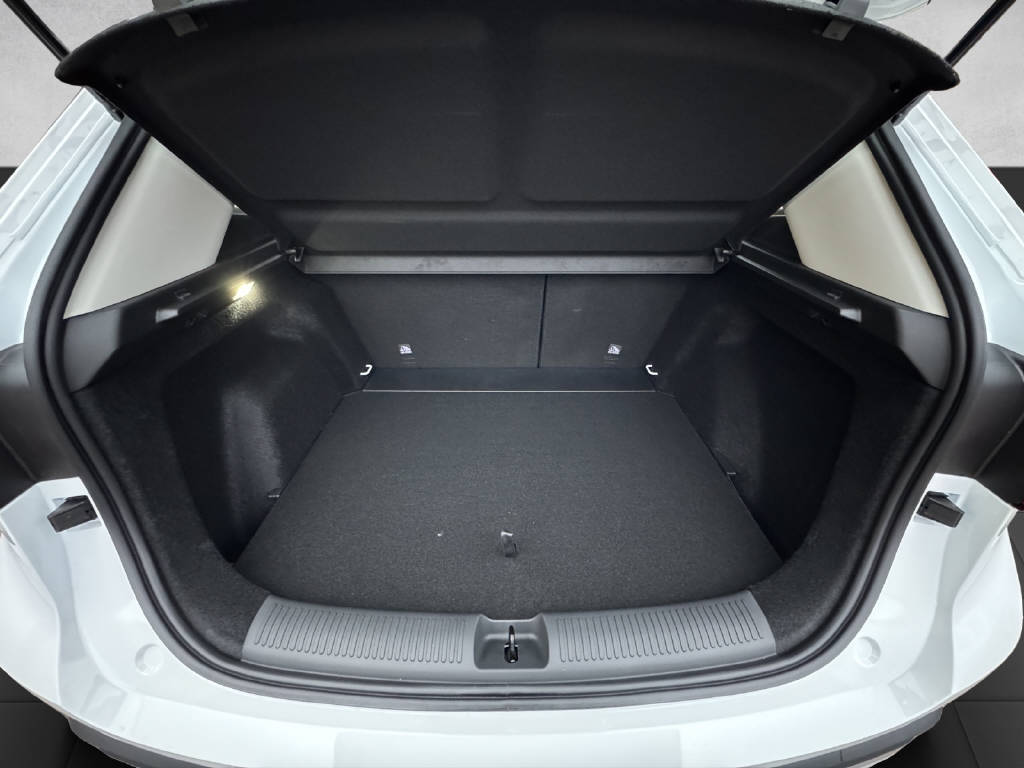 MG ZS 1.5 Hybrid+ Standard-image-5