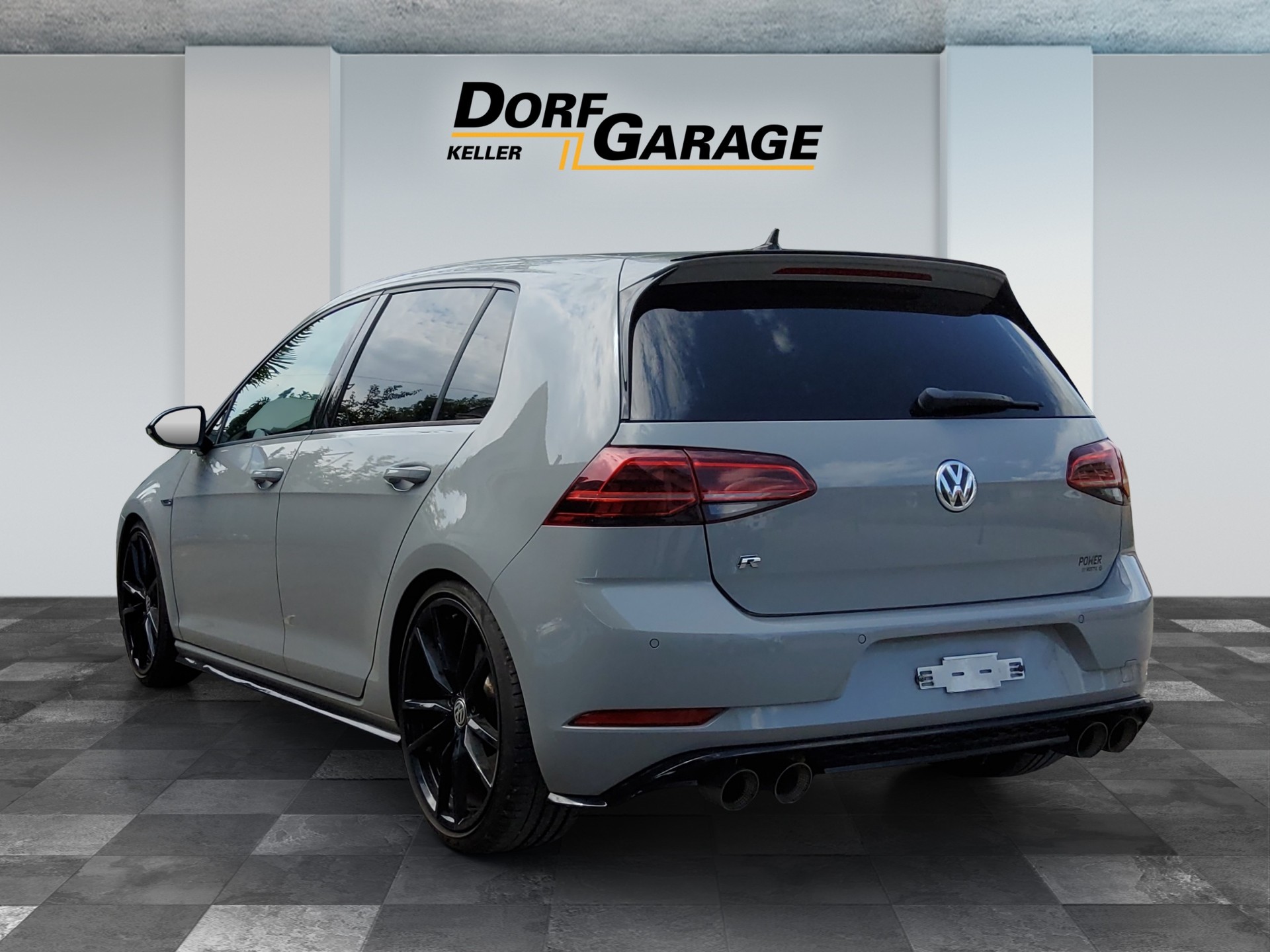 VW Golf 2.0 TSI R 4Motion DSG-image-5