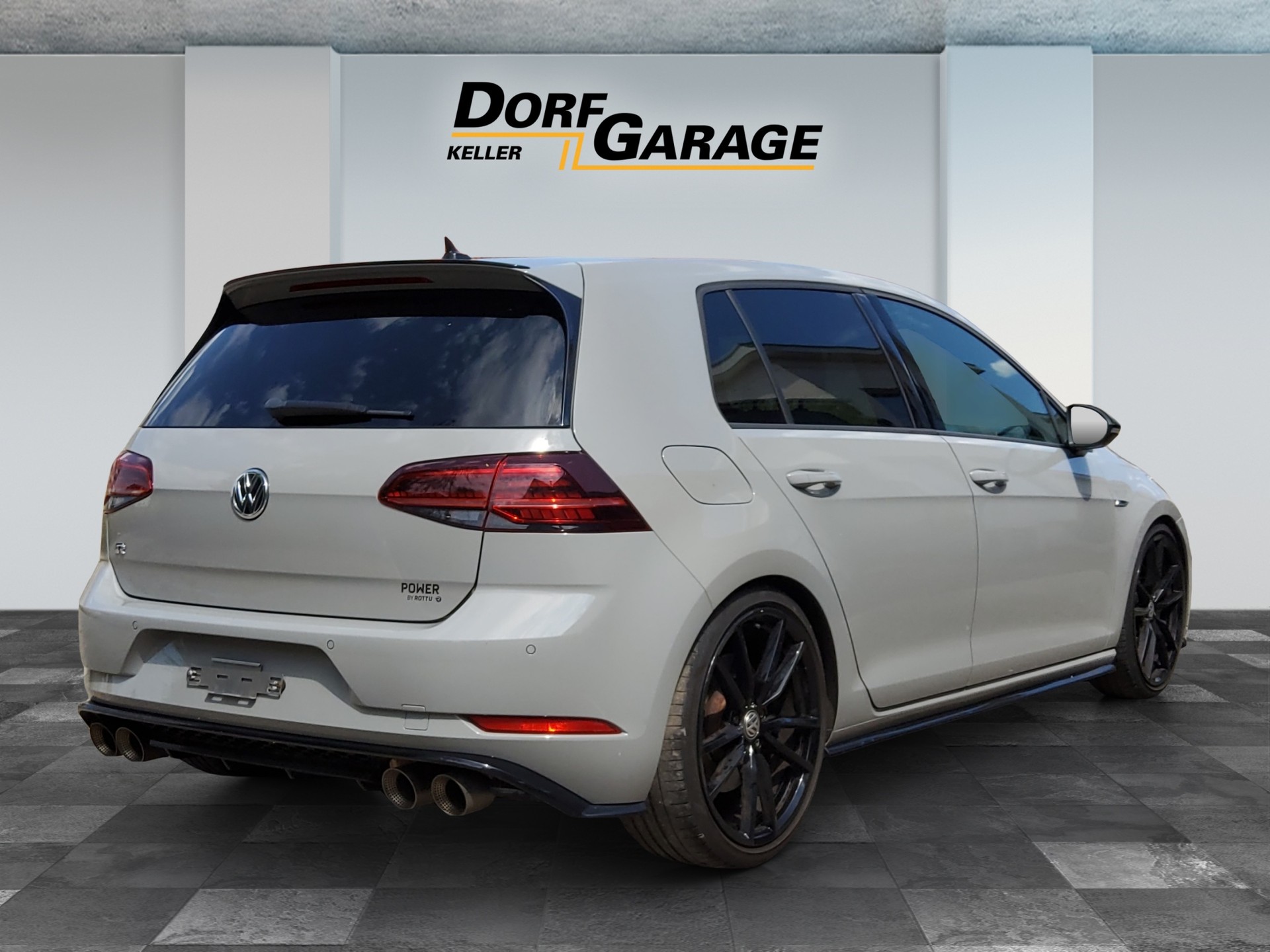 VW Golf 2.0 TSI R 4Motion DSG-image-4