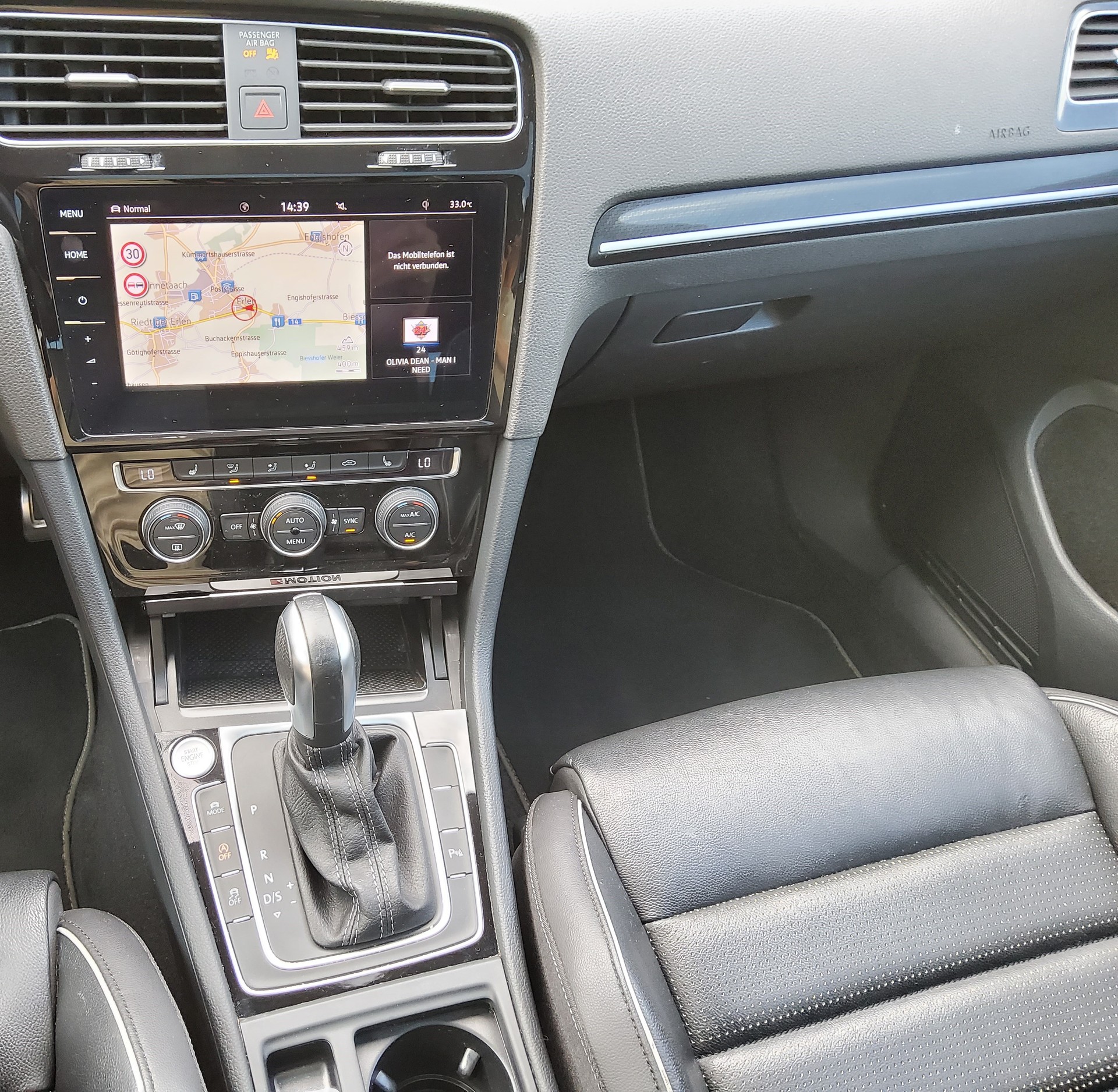 VW Golf 2.0 TSI R 4Motion DSG-image-12