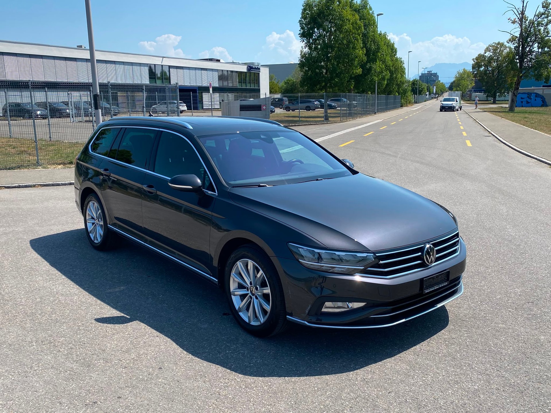 VW Passat 2.0 TDI BMT Business DSG-image-3