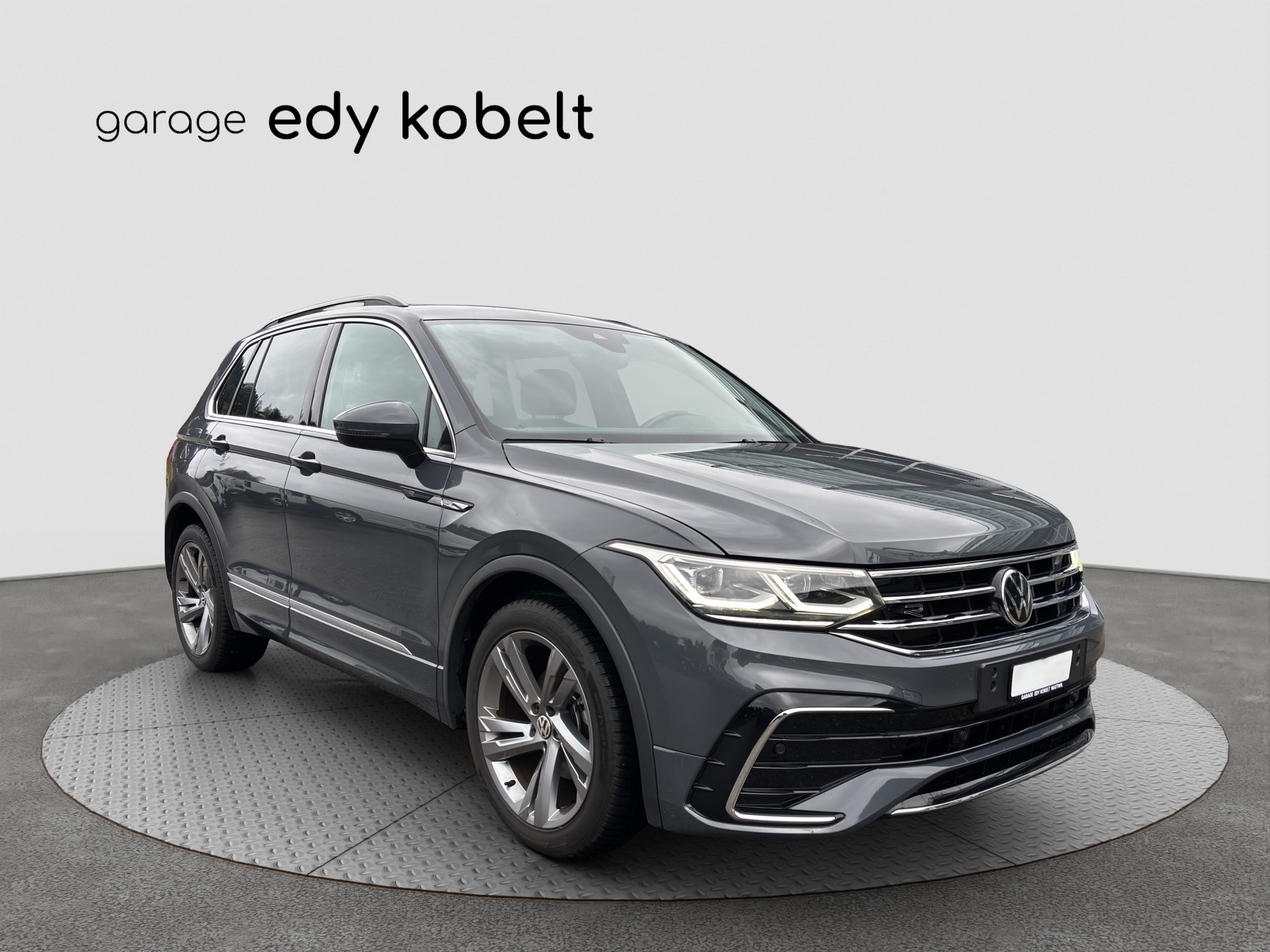 VW Tiguan 2.0 TDI SCR Life 4Motion DSG-image-19