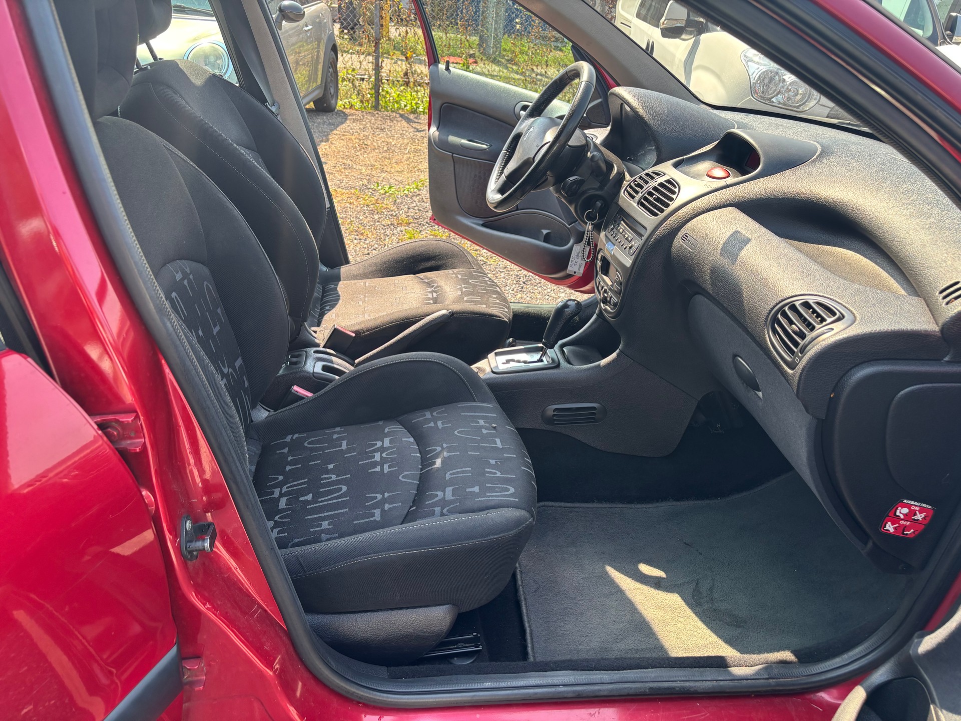 PEUGEOT 206 SW 1.6 16V XS-image-12