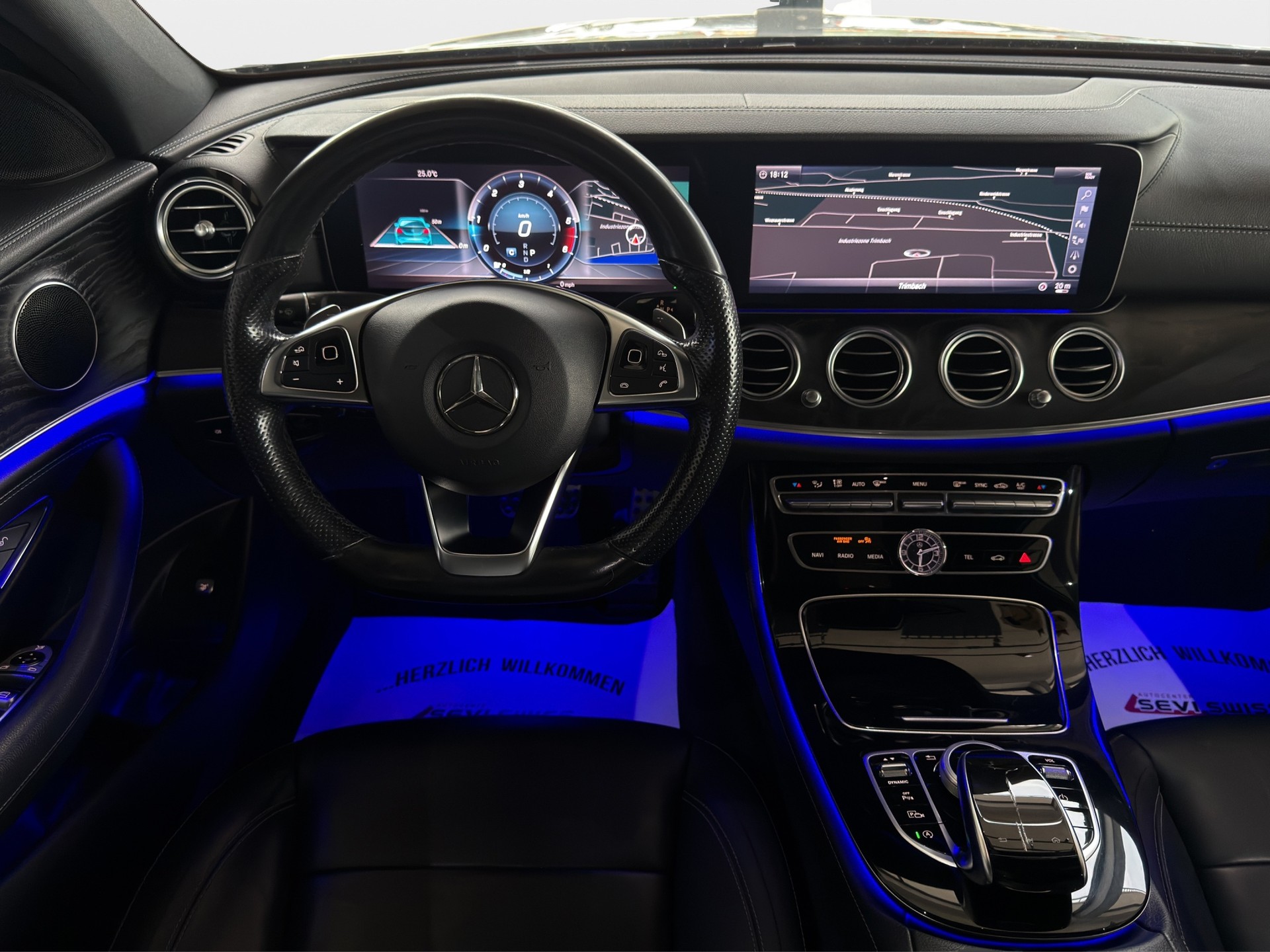 MERCEDES-BENZ E 220 d AMG Line 4Matic 9G-Tronic*Frisch ab MFK,1 Jahr oder 20000km Garantie auf Motor und Getriebe inkl.*-image-12