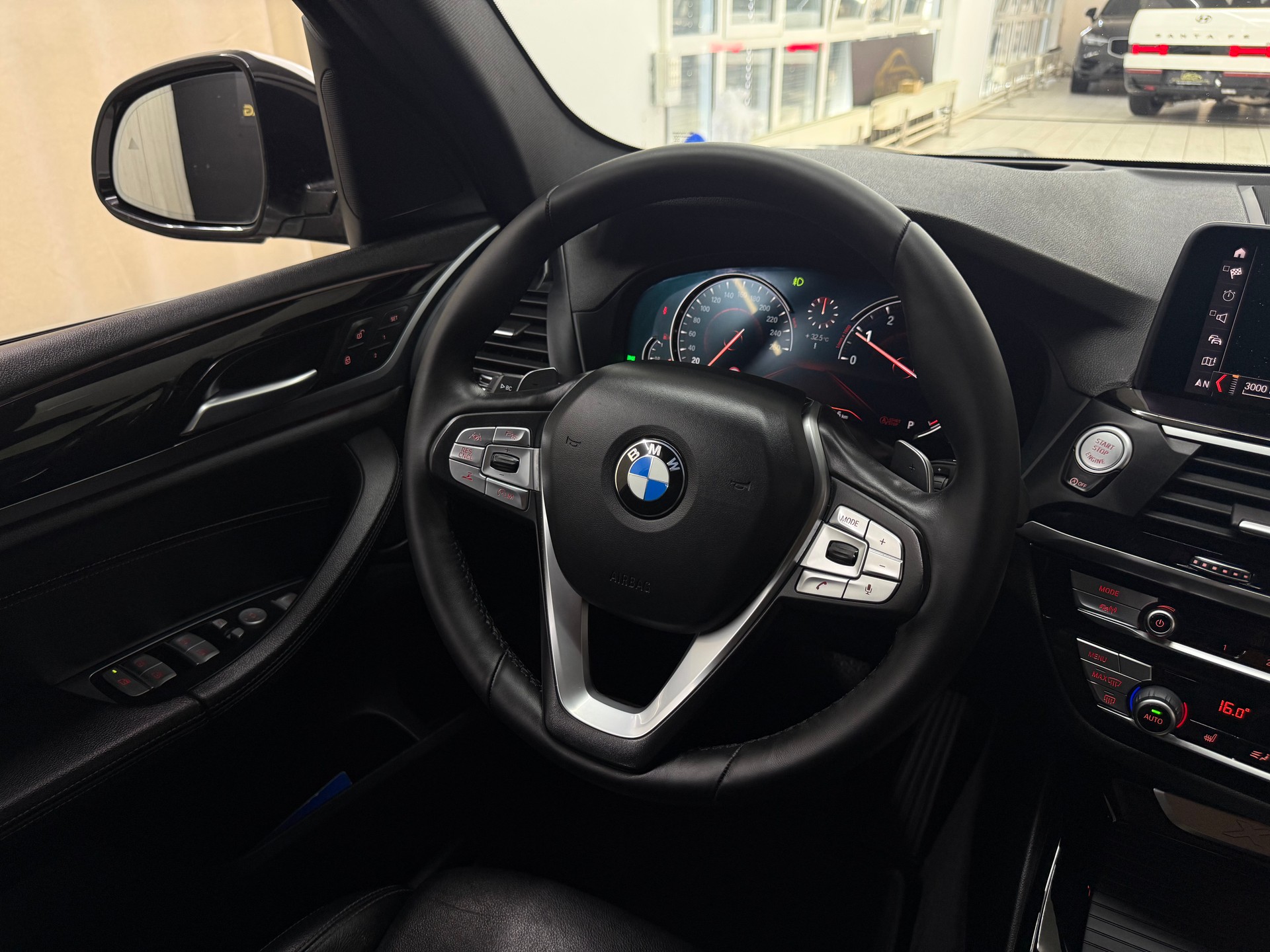 BMW X3 xDrive 20i xLine Steptronic-image-12