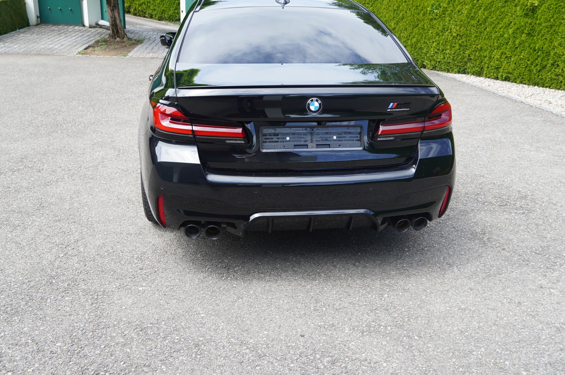 BMW M5 Competition xDrive-image-4