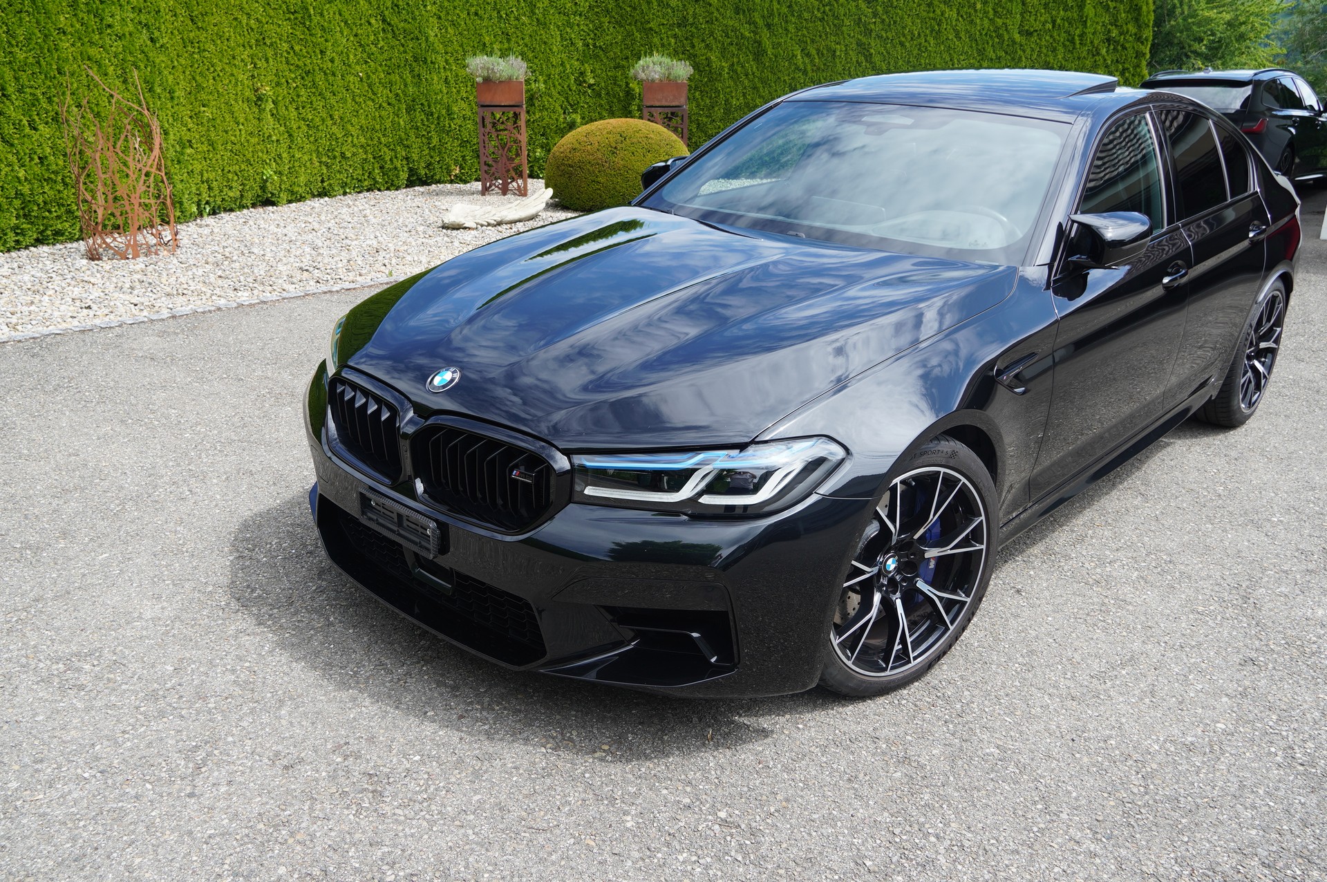 BMW M5 Competition xDrive-image-1