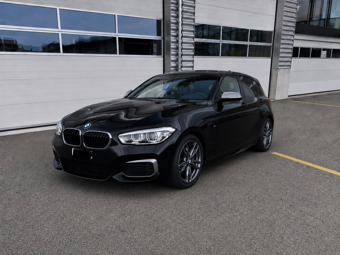 BMW M140i xDrive-image-1