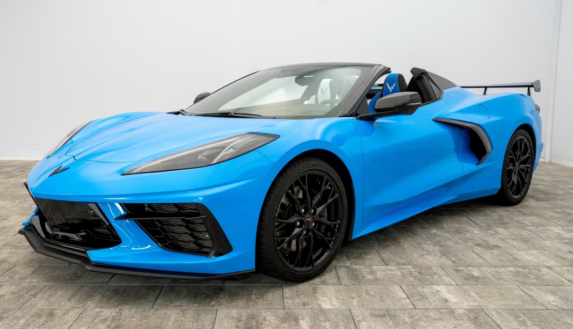 CHEVROLET CORVETTE CABRIOLET STINGRAY 3LT*Z51 PERFORMANCE PAKET*-image-2