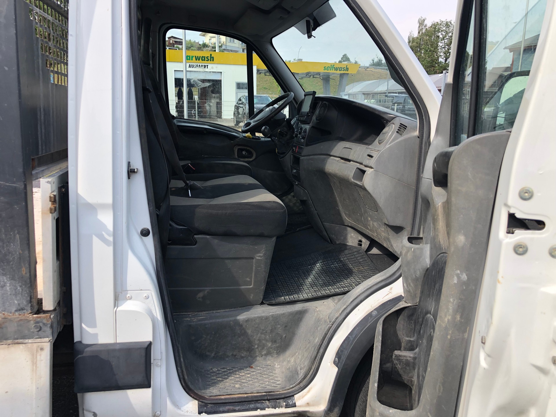 IVECO 35 S 13-image-12