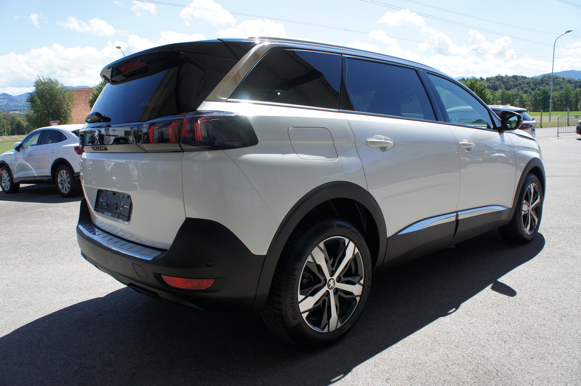 PEUGEOT 5008 1.5 BlueHDi Allure Pack EAT8-image-4