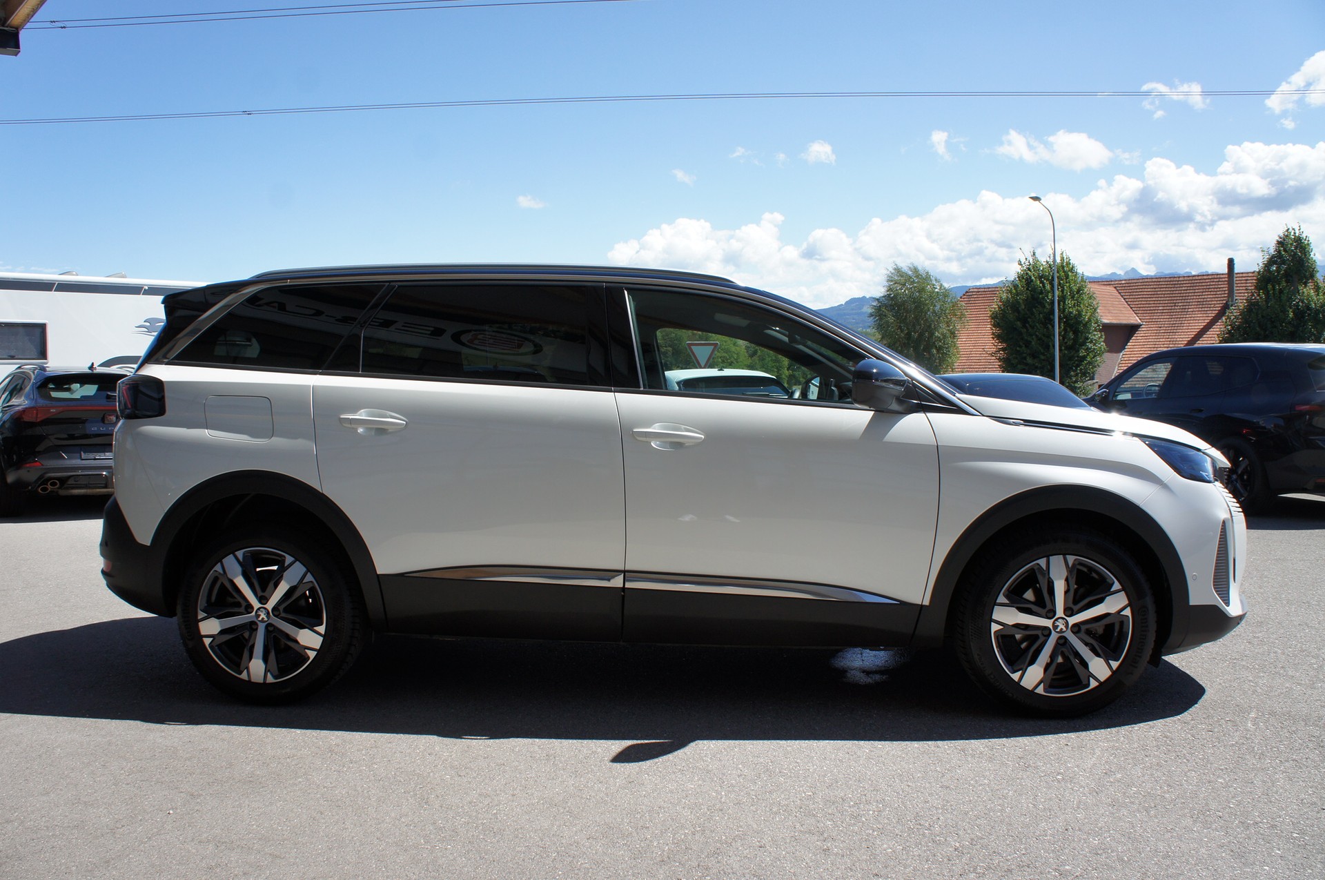 PEUGEOT 5008 1.5 BlueHDi Allure Pack EAT8-image-5
