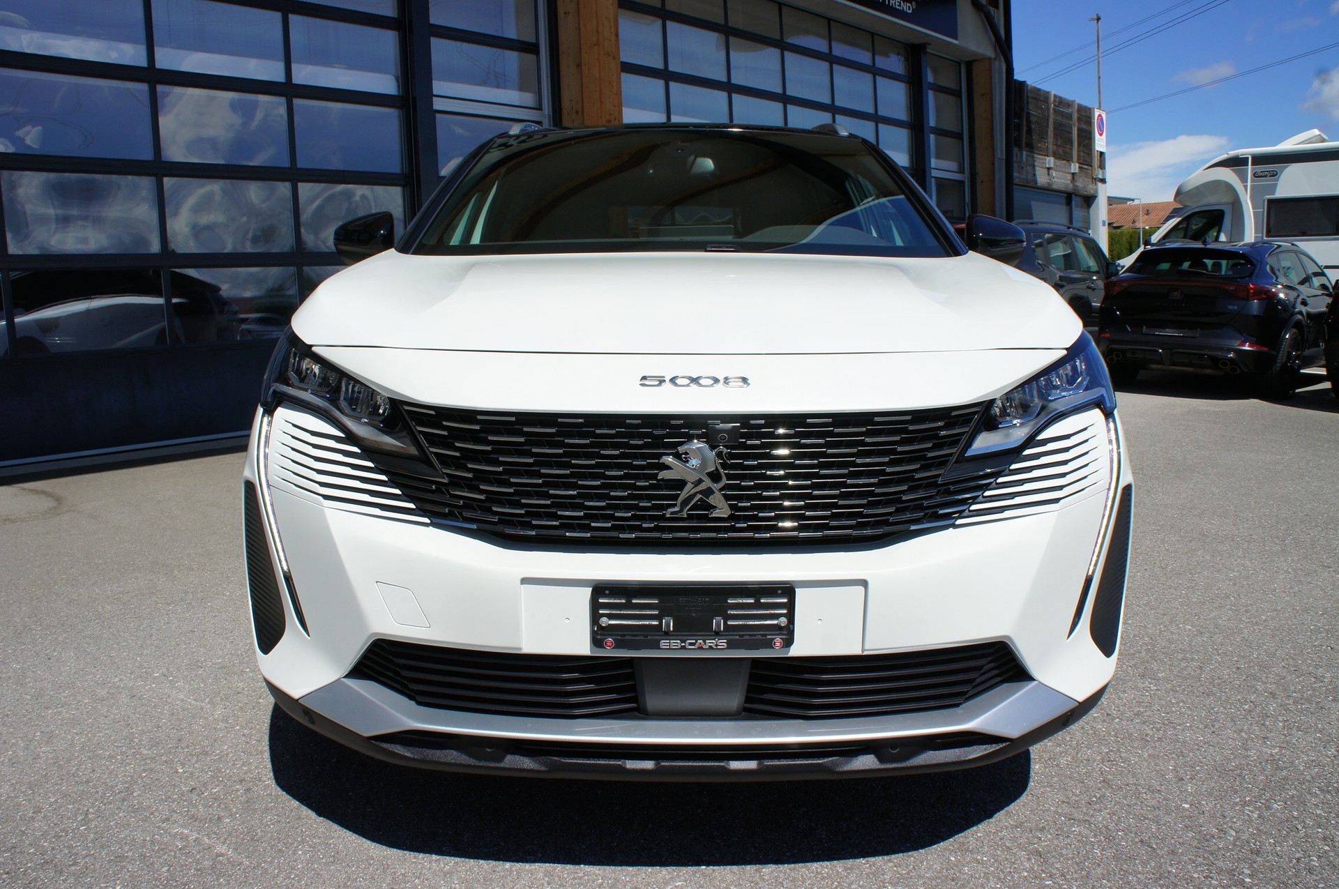 PEUGEOT 5008 1.5 BlueHDi Allure Pack EAT8-image-7
