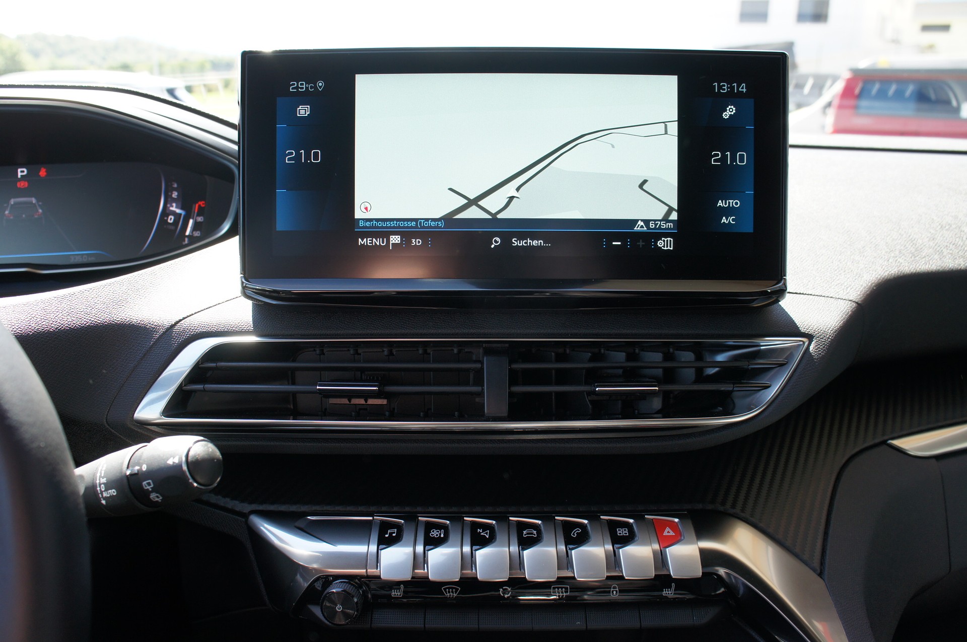 PEUGEOT 5008 1.5 BlueHDi Allure Pack EAT8-image-19