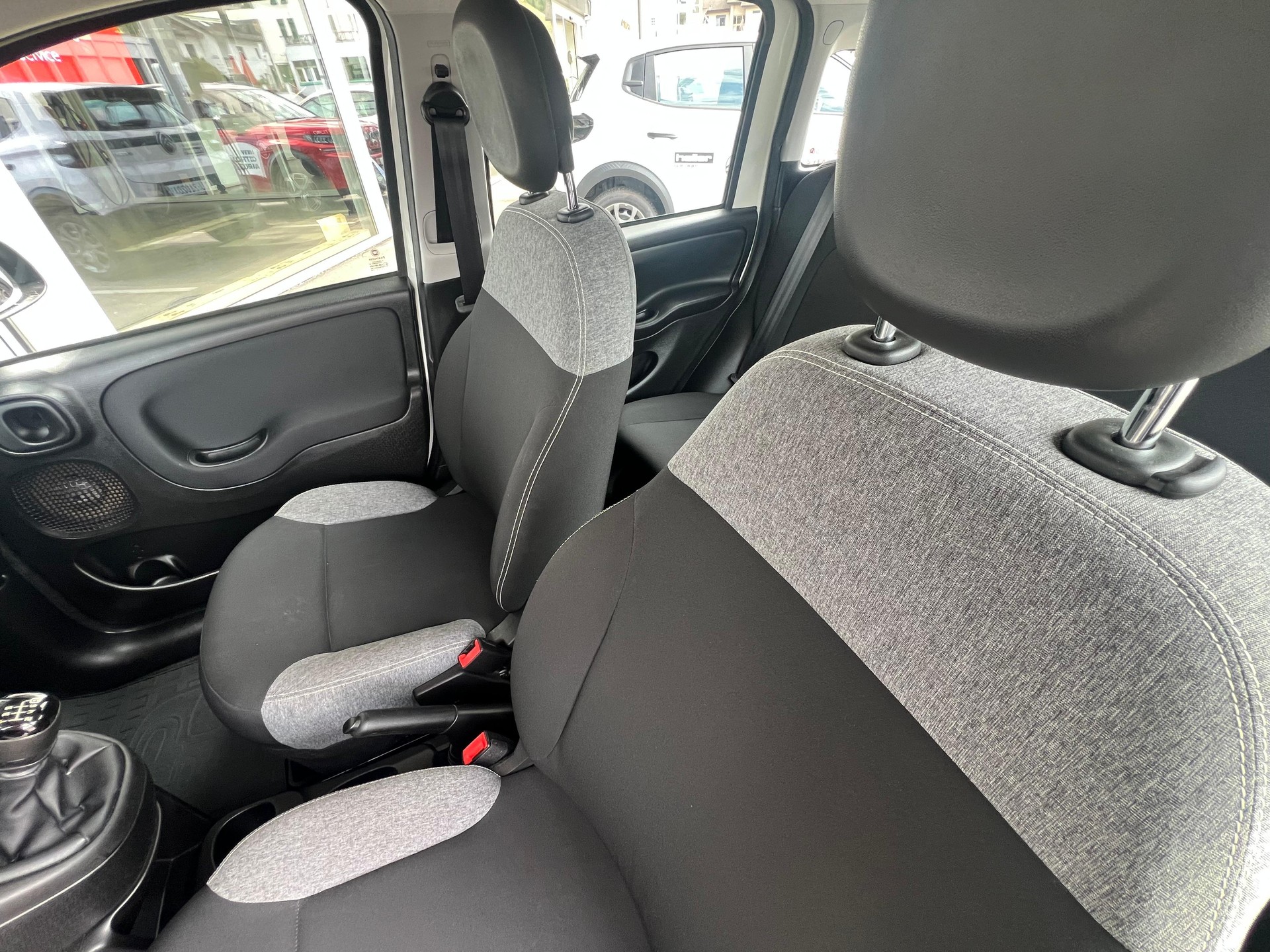 FIAT Panda 1.0 Hybrid Cool-image-10