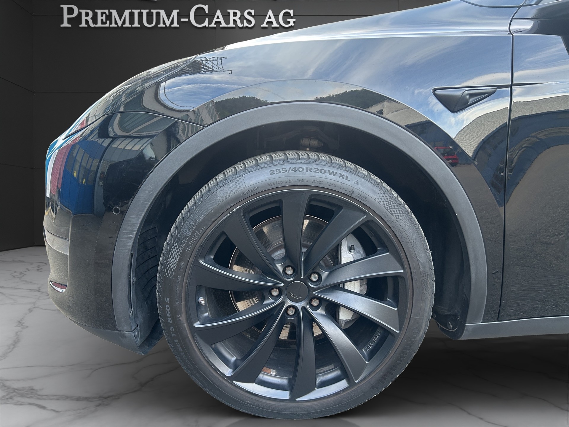 TESLA Model Y Long Range Dual Motor AWD / Batterie 92% / AMD /-image-13