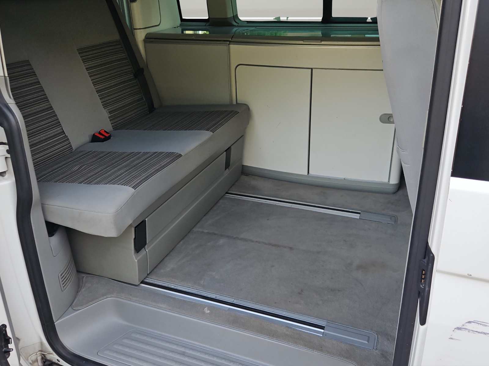 VW T5 California 2.0 Bi-TDI Comfortline 4Motion DSG-image-5