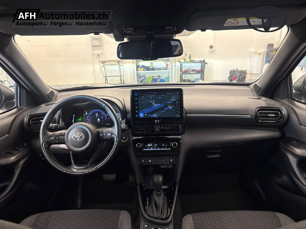 TOYOTA Yaris Cross 1.5 VVT-i HSD Trend AWD-i-image-17