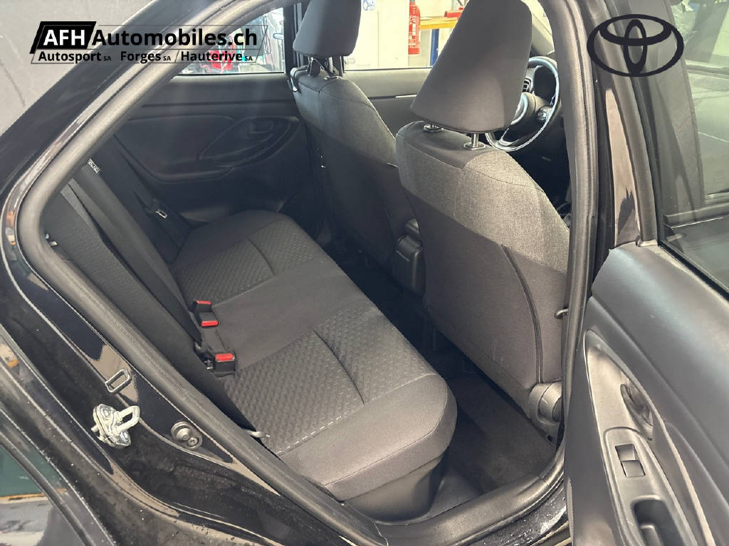 TOYOTA Yaris Cross 1.5 VVT-i HSD Trend AWD-i-image-15