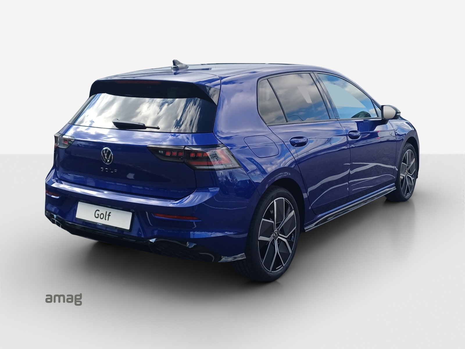 VW Golf 1.5 e TSI mHEV R-Line DSG-image-4