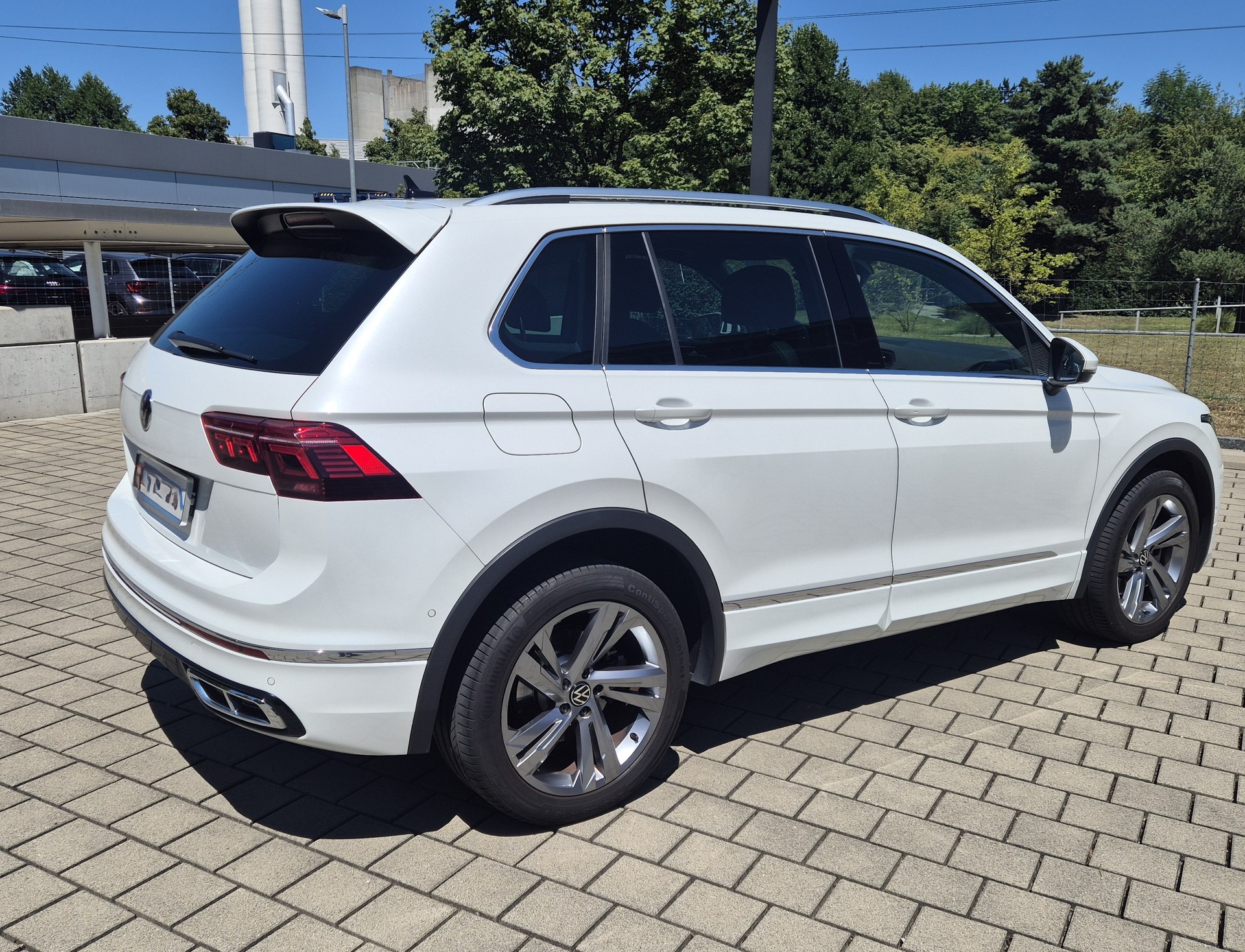 VW 1.4 TSI PHEV R-Line DSG 2WD-image-1