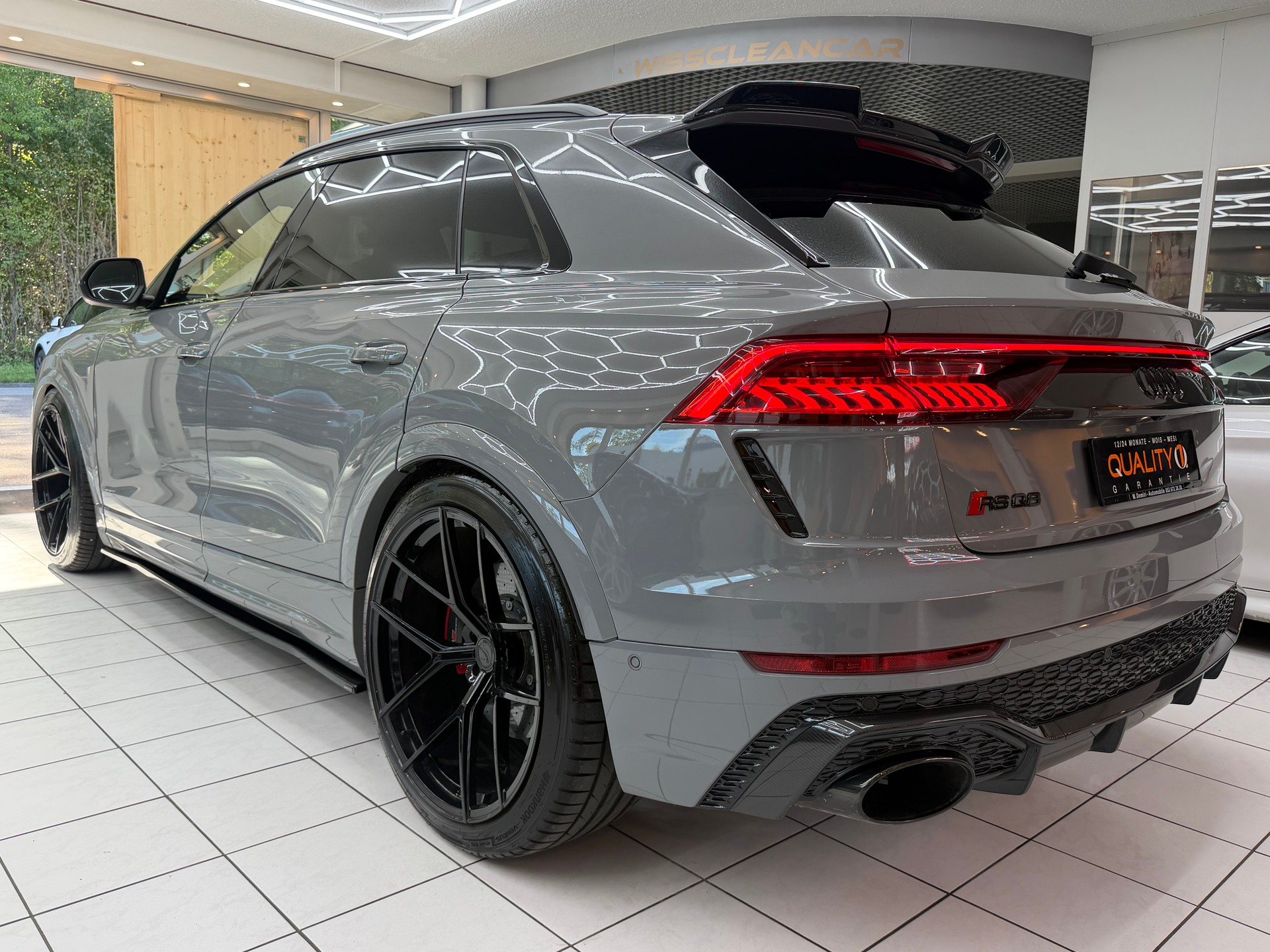 AUDI RS Q8 4.0 V8 TFSI quattro T-Tronic-image-6