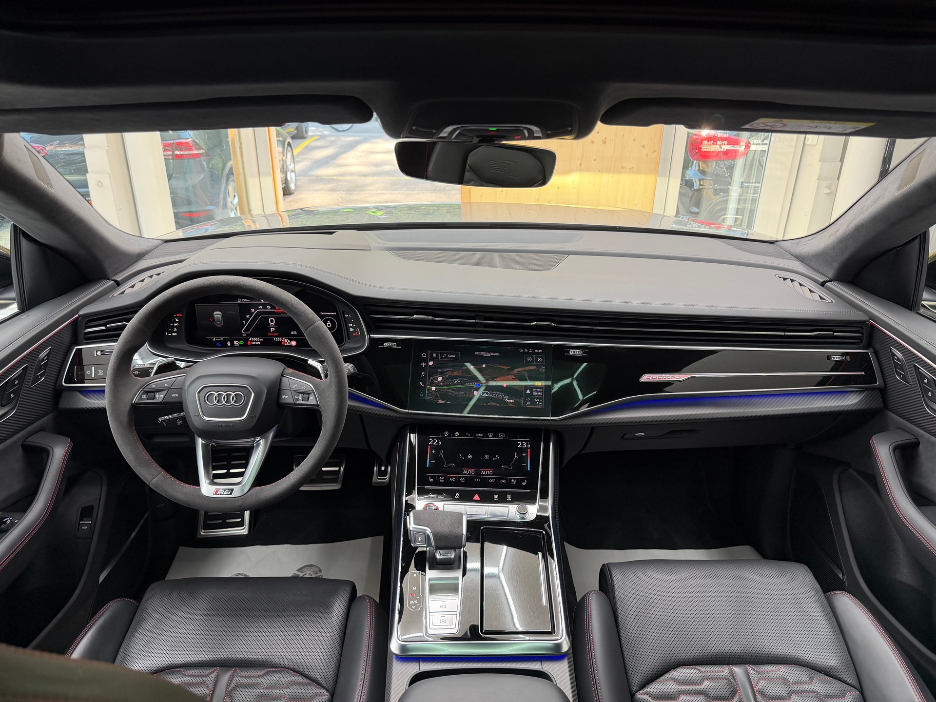 AUDI RS Q8 4.0 V8 TFSI quattro T-Tronic-image-13