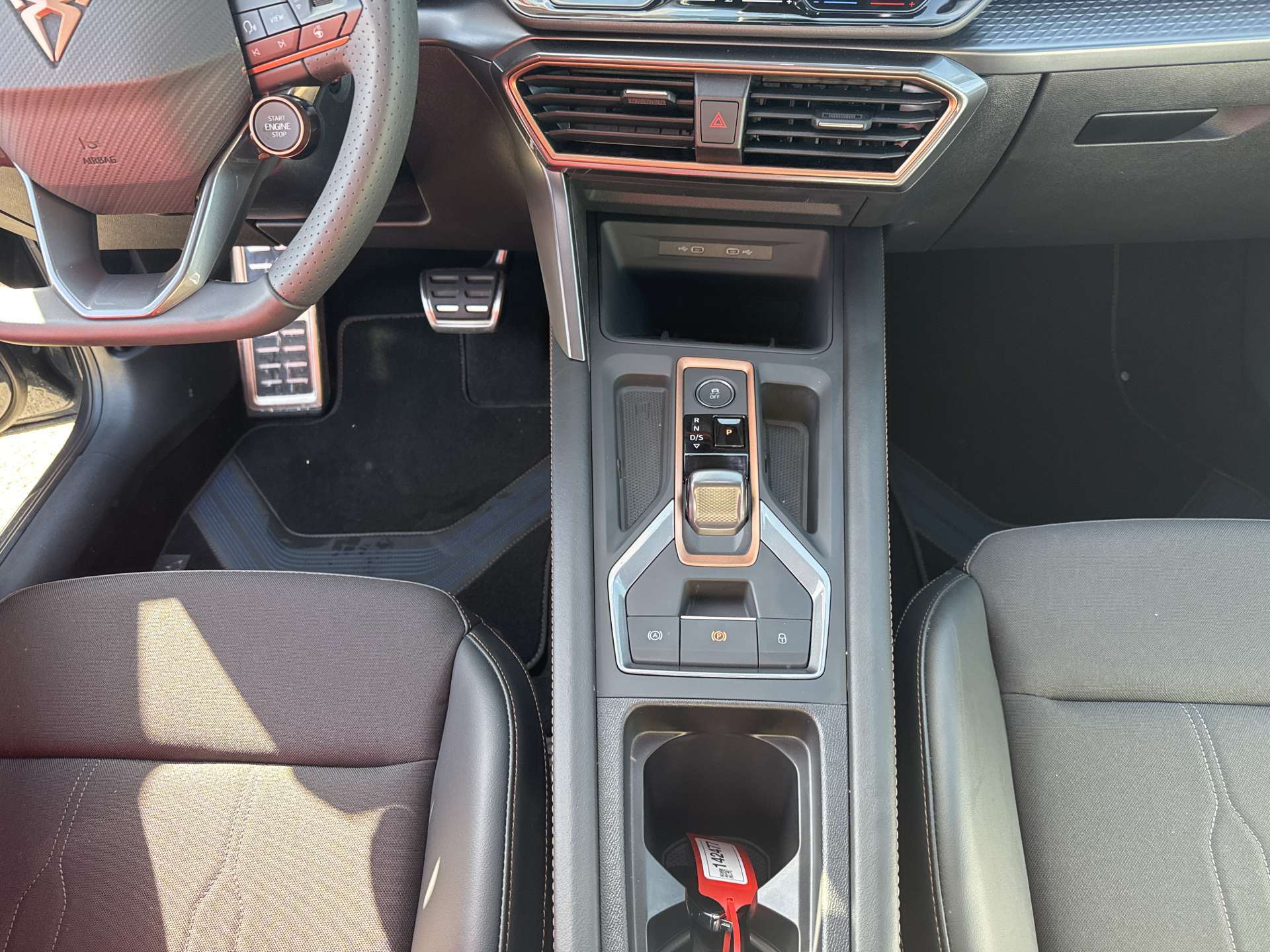 CUPRA LEON ST 2.0 TDi DSG-Automat-image-11