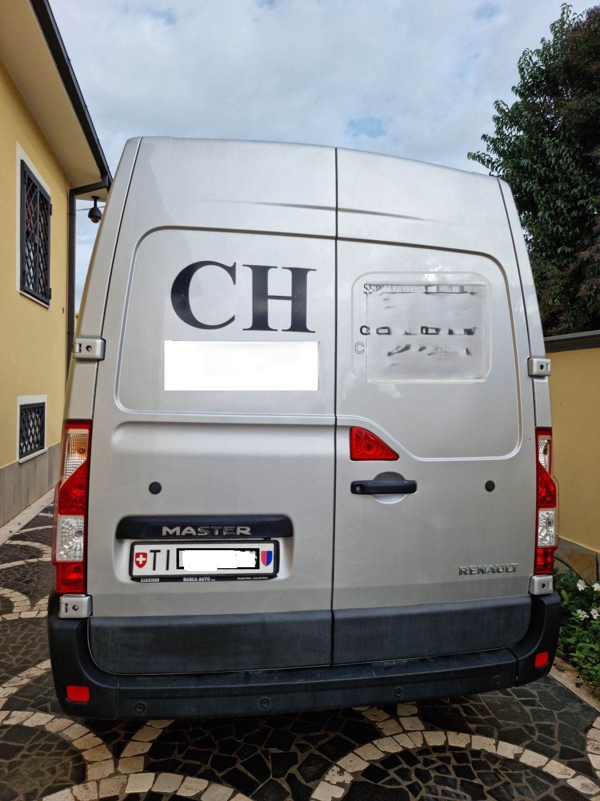 RENAULT 2.3 dCi 170 TwinTurbo-image-3