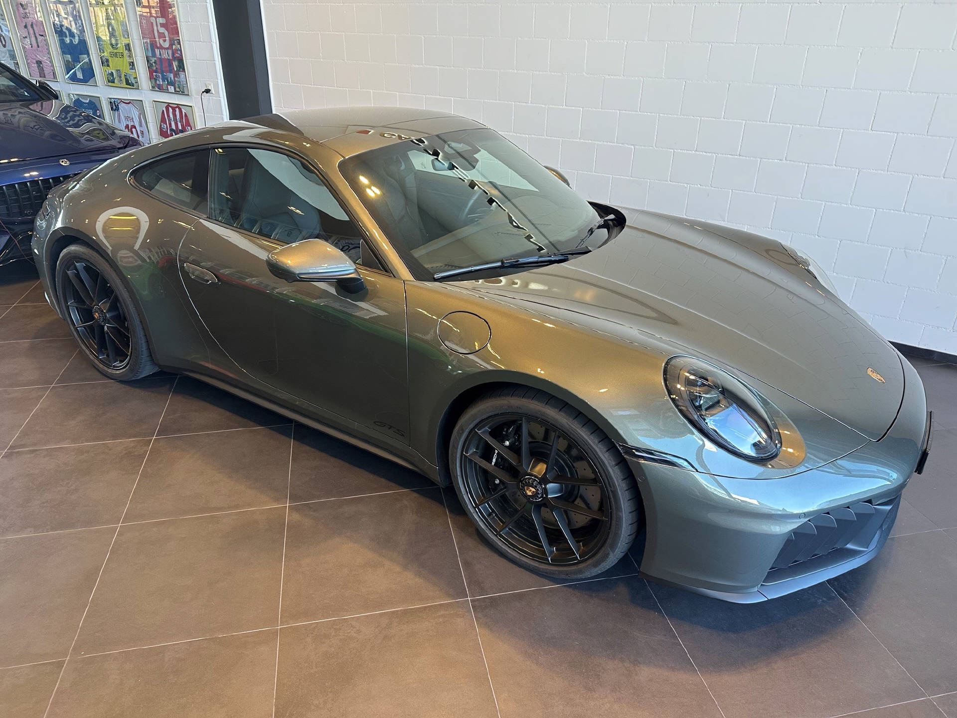 PORSCHE 911 Coupé 3.6 Carrera 4 GTS PDK-image-1