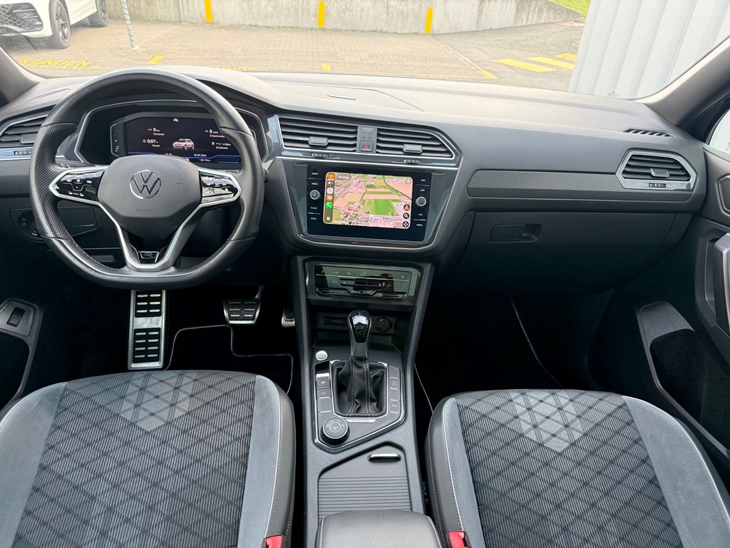 VW Tiguan Allspace 2.0TSI R-Line 4Motion DSG-image-8